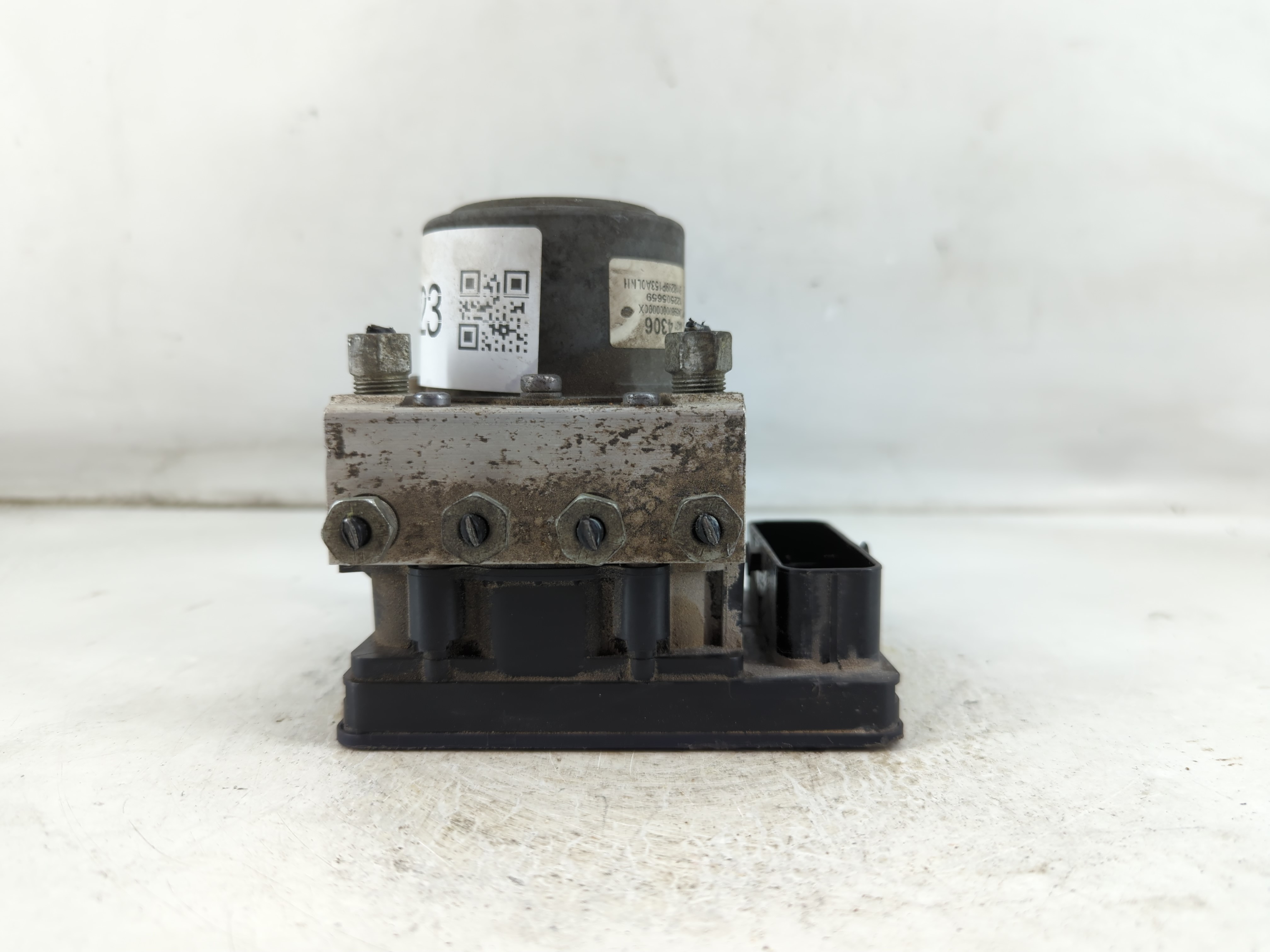 2017-2020 Chevrolet Impala Abs Pump Control Module 924723 - Oemusedautoparts1.com