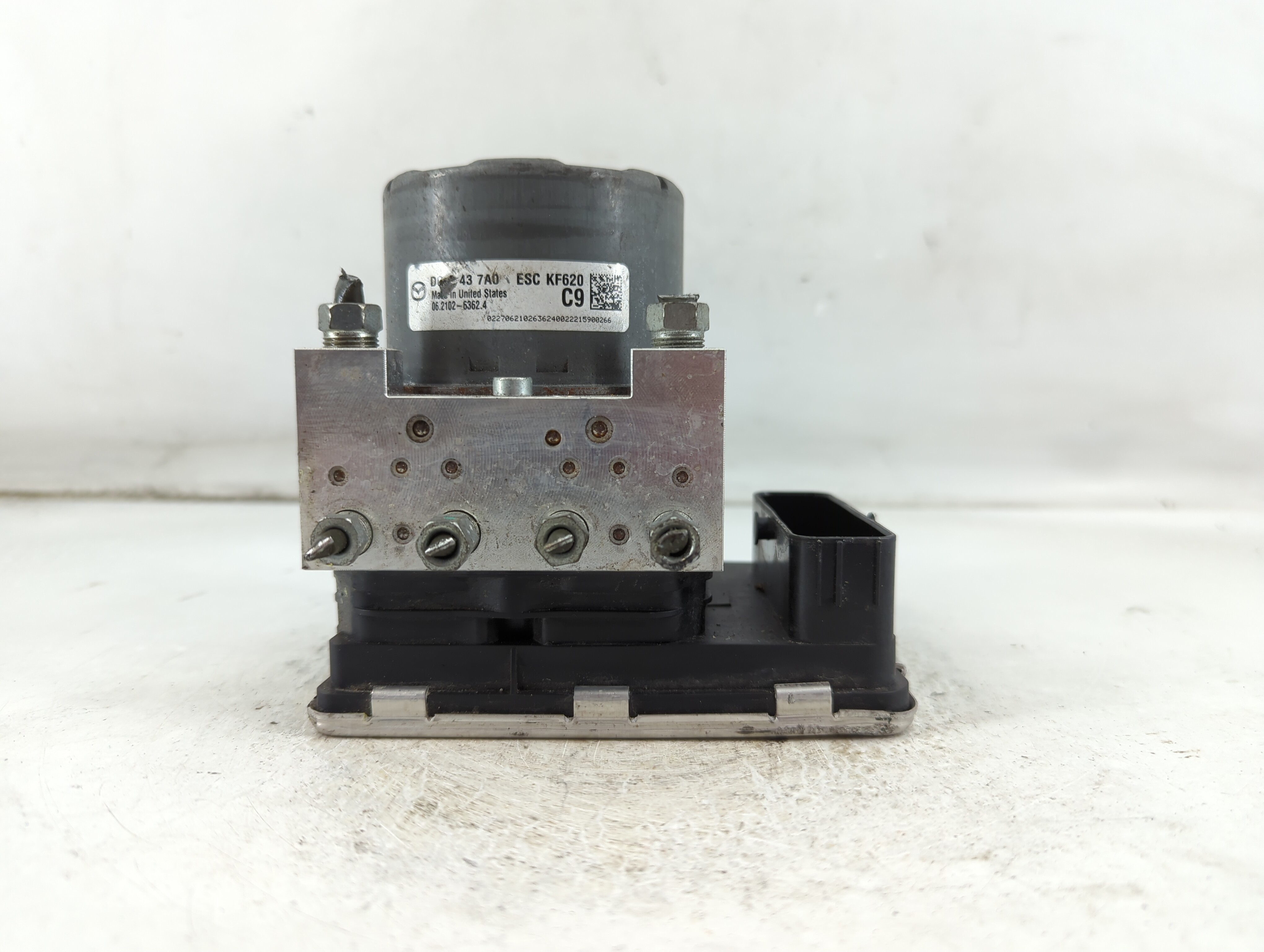 Picture of 2020-2022 Mazda Cx-30 Abs Pump Control Module 924726