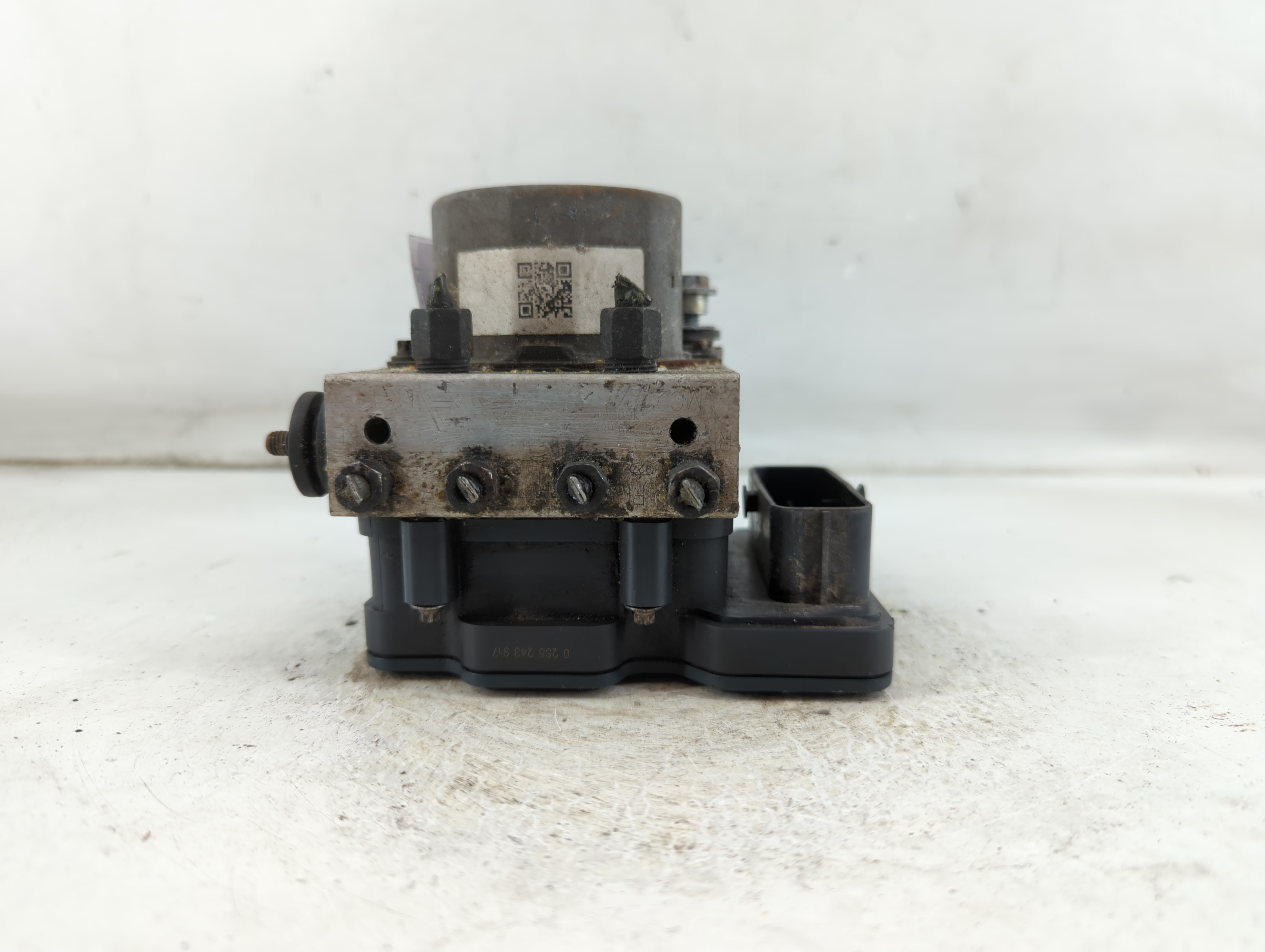 Picture of 2015-2017 Nissan Murano Abs Pump Control Module 924745
