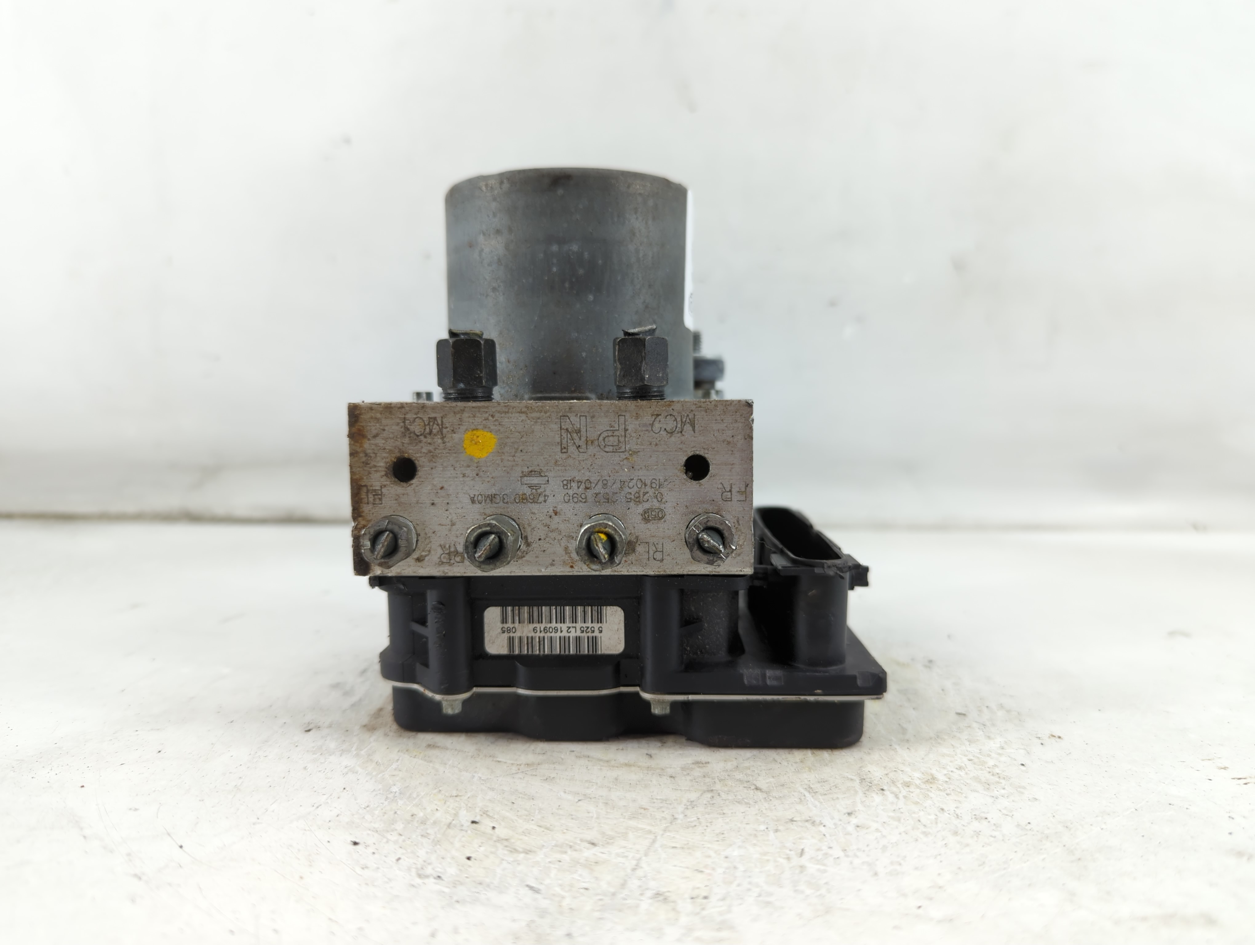 2015-2020 Nissan 370z Abs Pump Control Module 924763 - Oemusedautoparts1.com