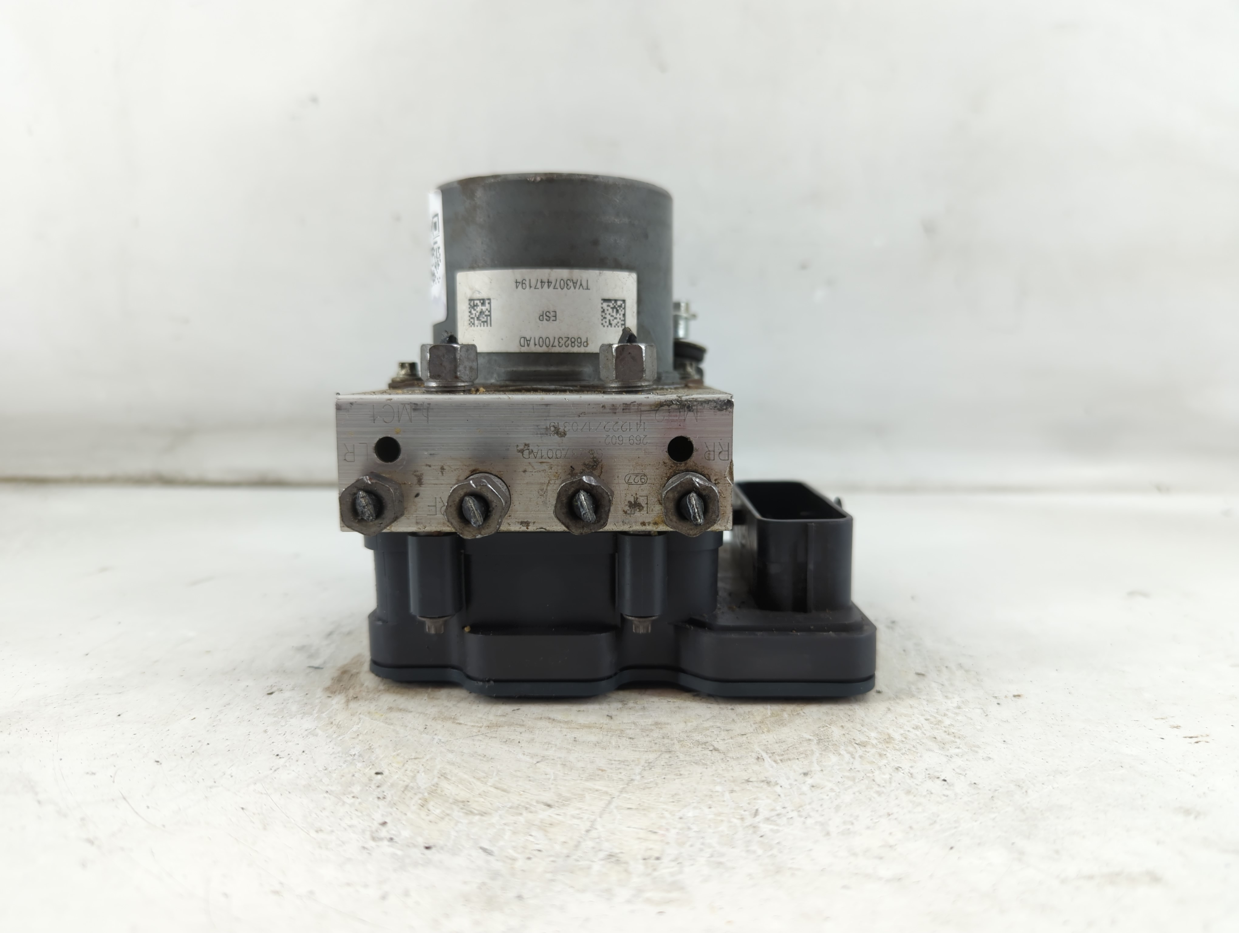 2015-2015 Jeep Cherokee Abs Pump Control Module 924765 - Oemusedautoparts1.com