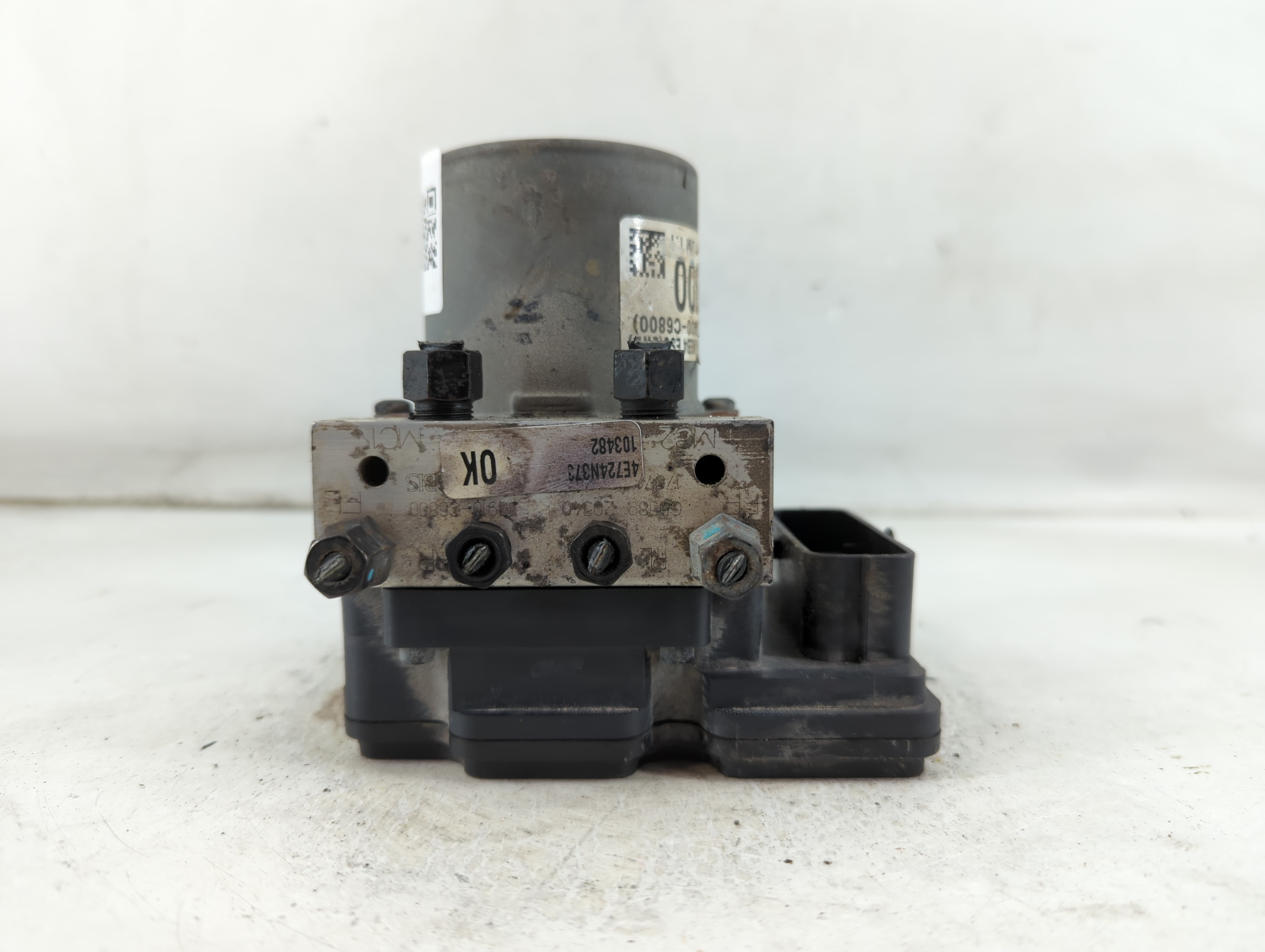 2016-2018 Kia Sorento Abs Pump Control Module 924766 - Oemusedautoparts1.com