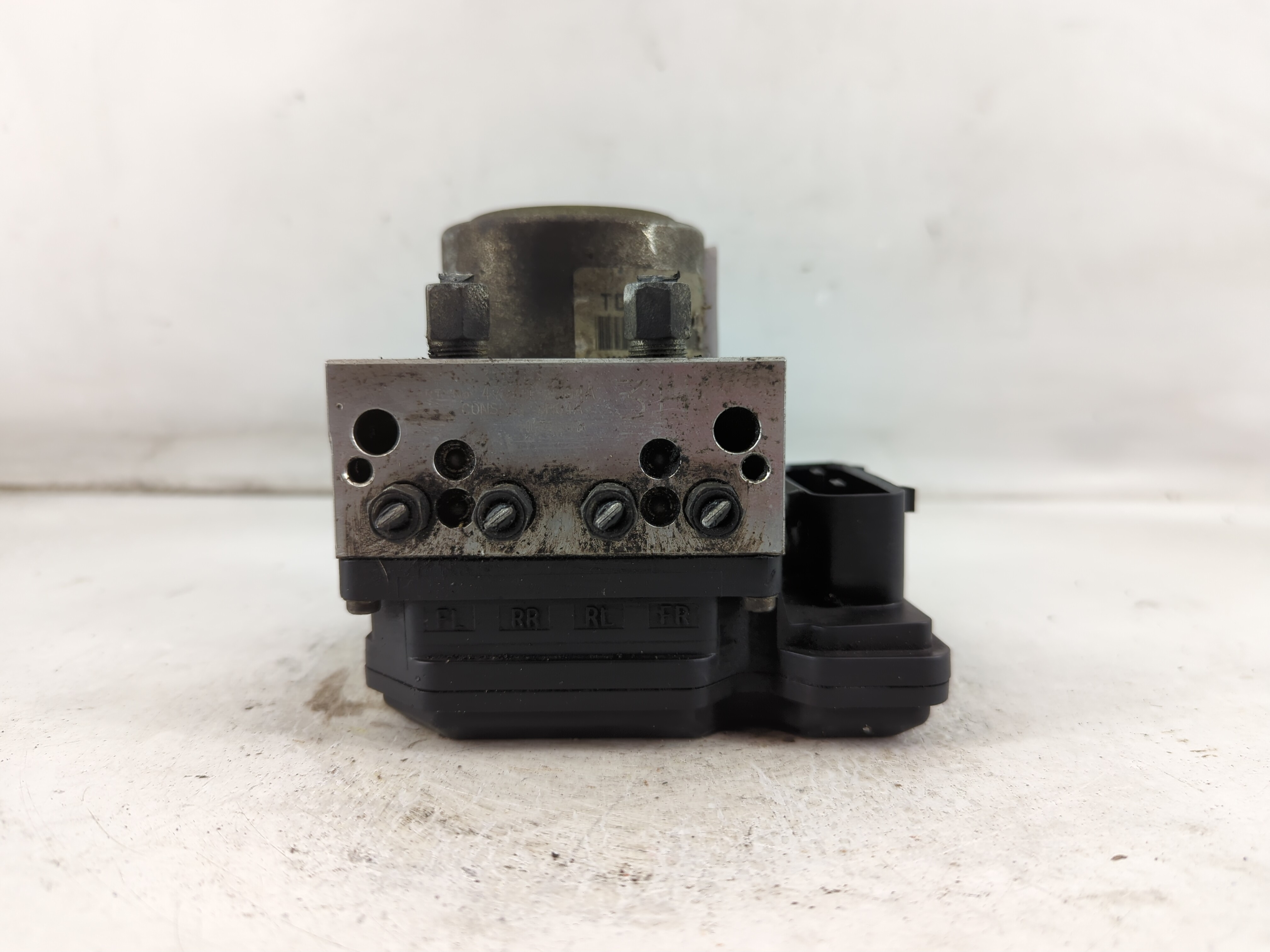 2012-2015 Nissan Rogue Abs Pump Control Module 924771 - Oemusedautoparts1.com