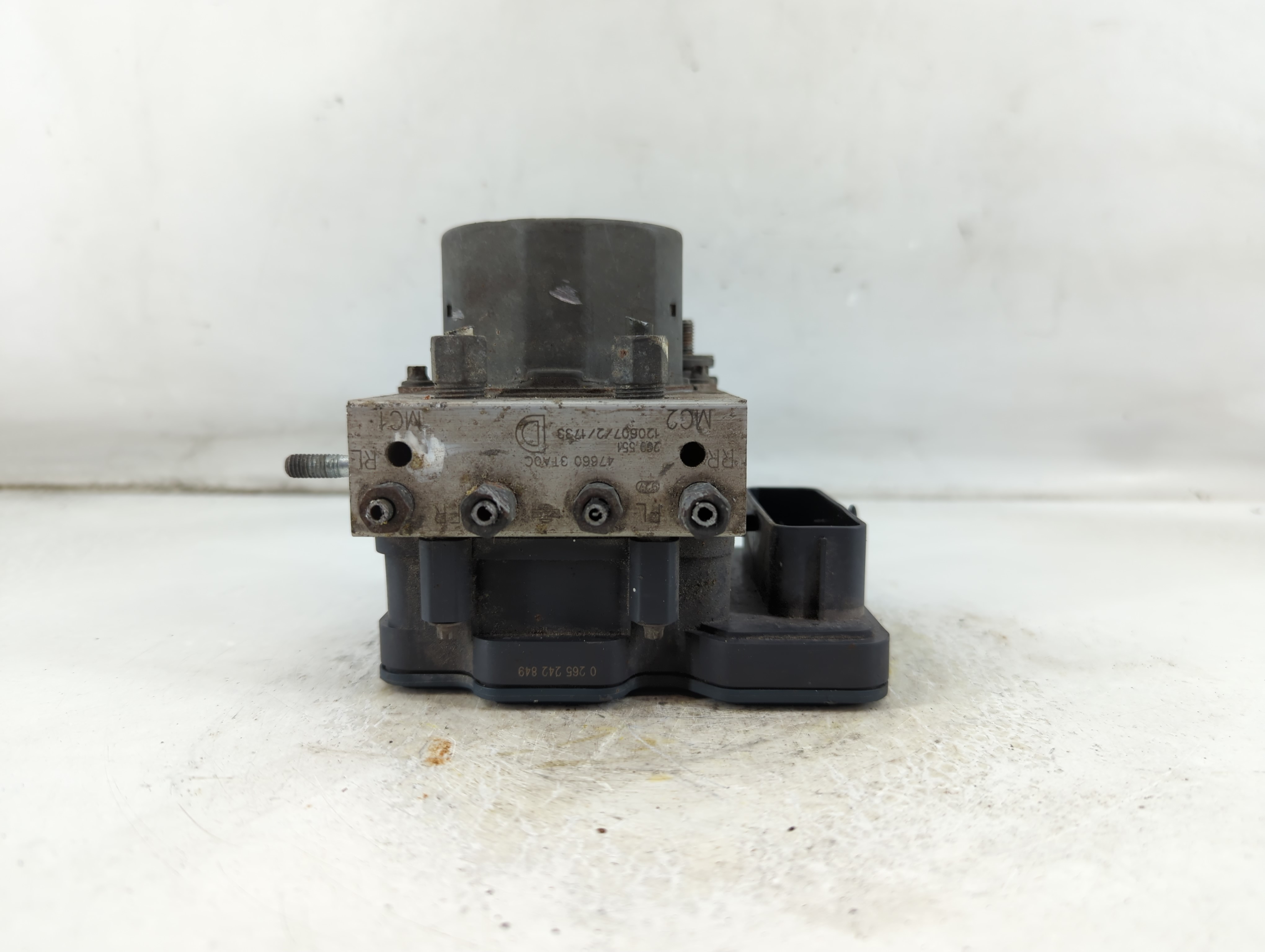 2013-2015 Nissan Altima Abs Pump Control Module 924807 - Oemusedautoparts1.com