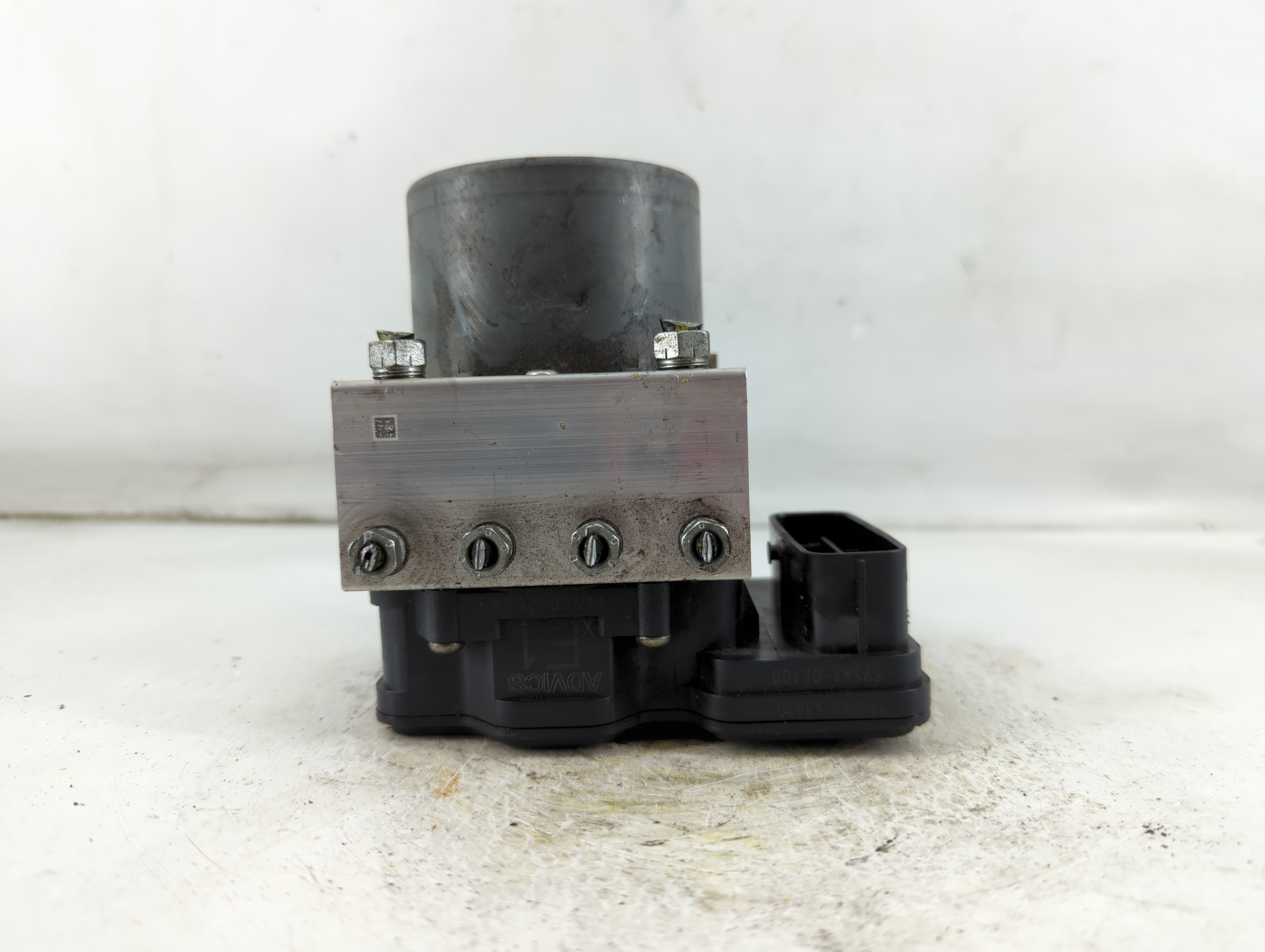 2017-2019 Toyota Highlander Abs Pump Control Module 924813 - Oemusedautoparts1.com