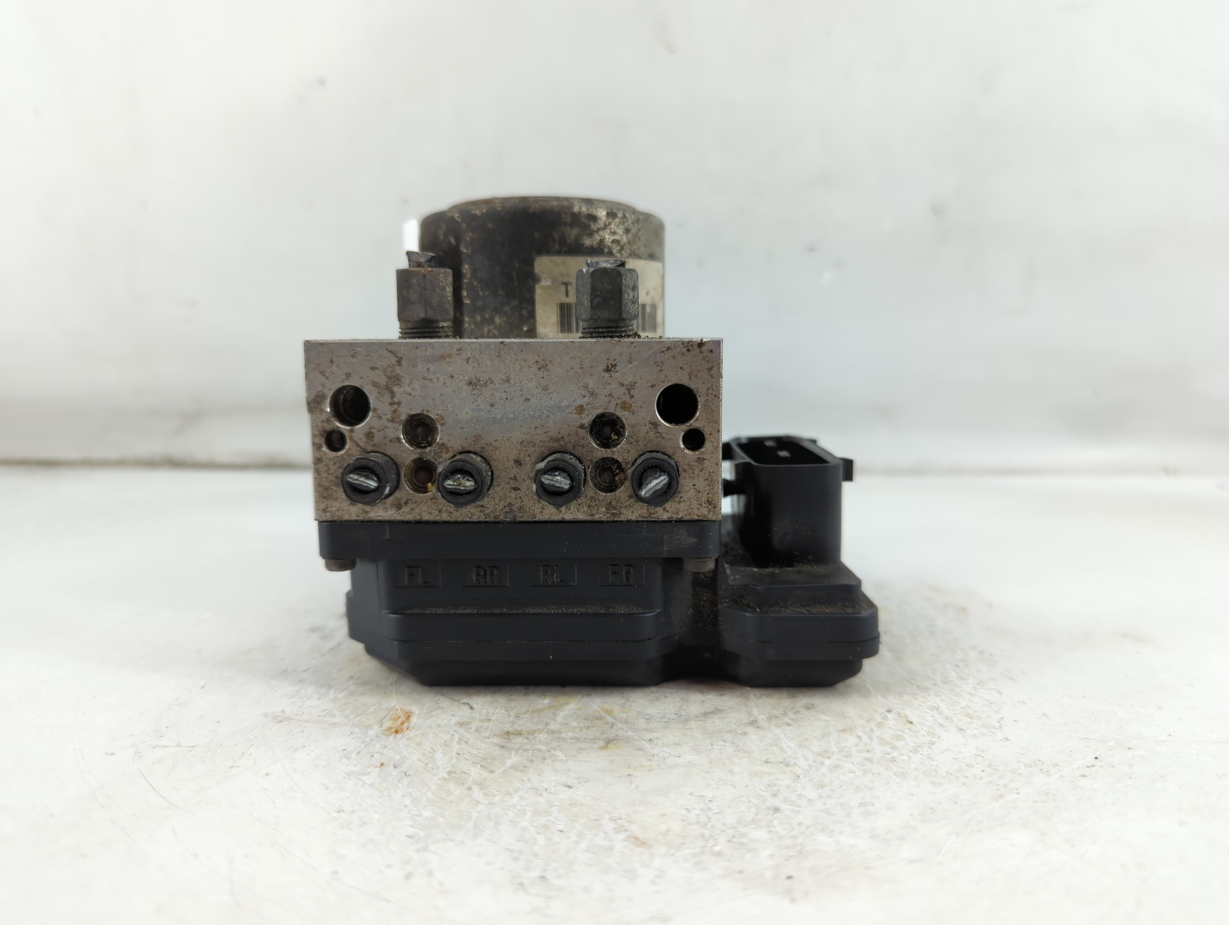 2012-2015 Nissan Rogue Abs Pump Control Module 924822 - Oemusedautoparts1.com
