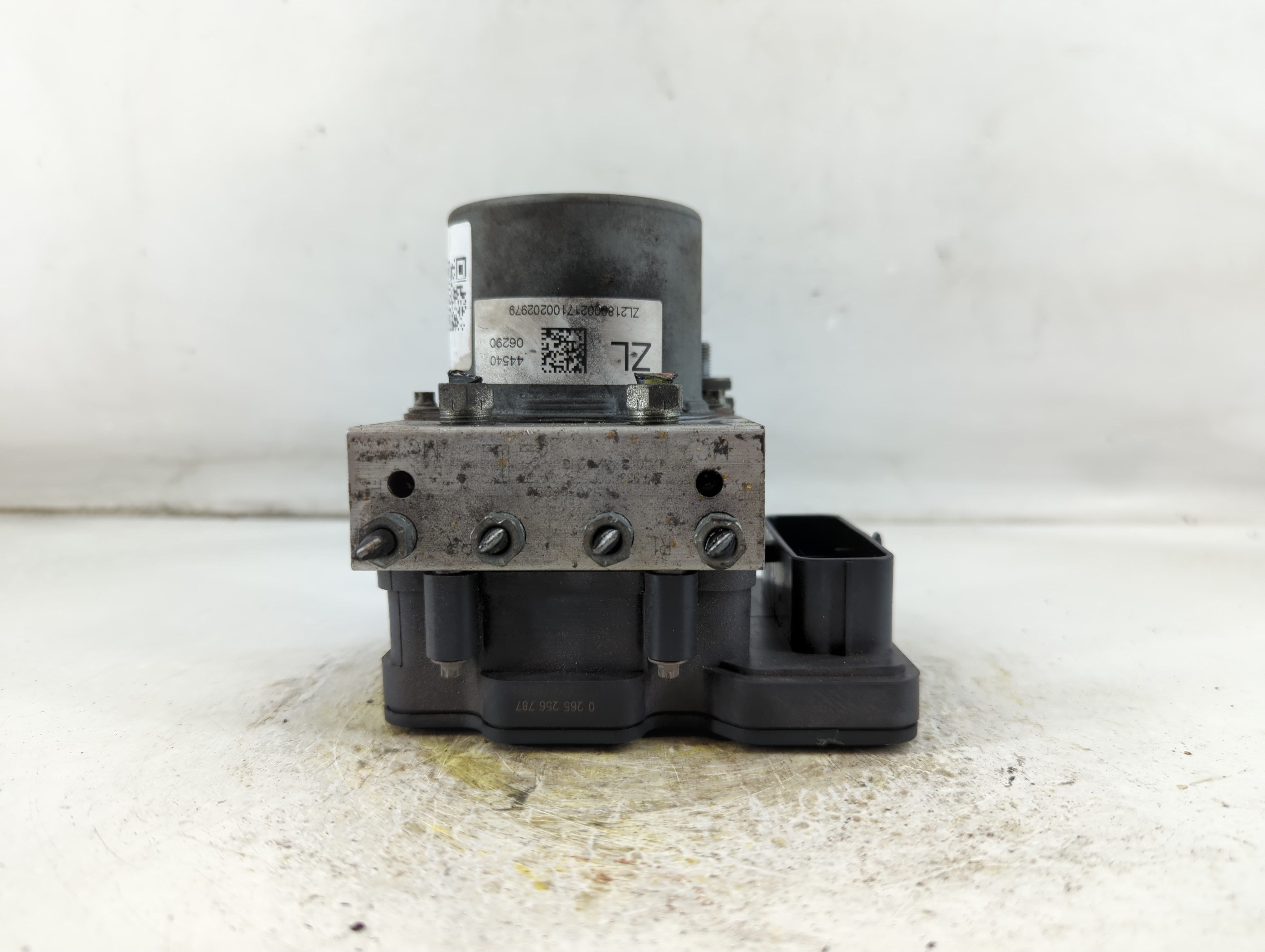 2018-2020 Toyota Camry Abs Pump Control Module 924847 - Oemusedautoparts1.com
