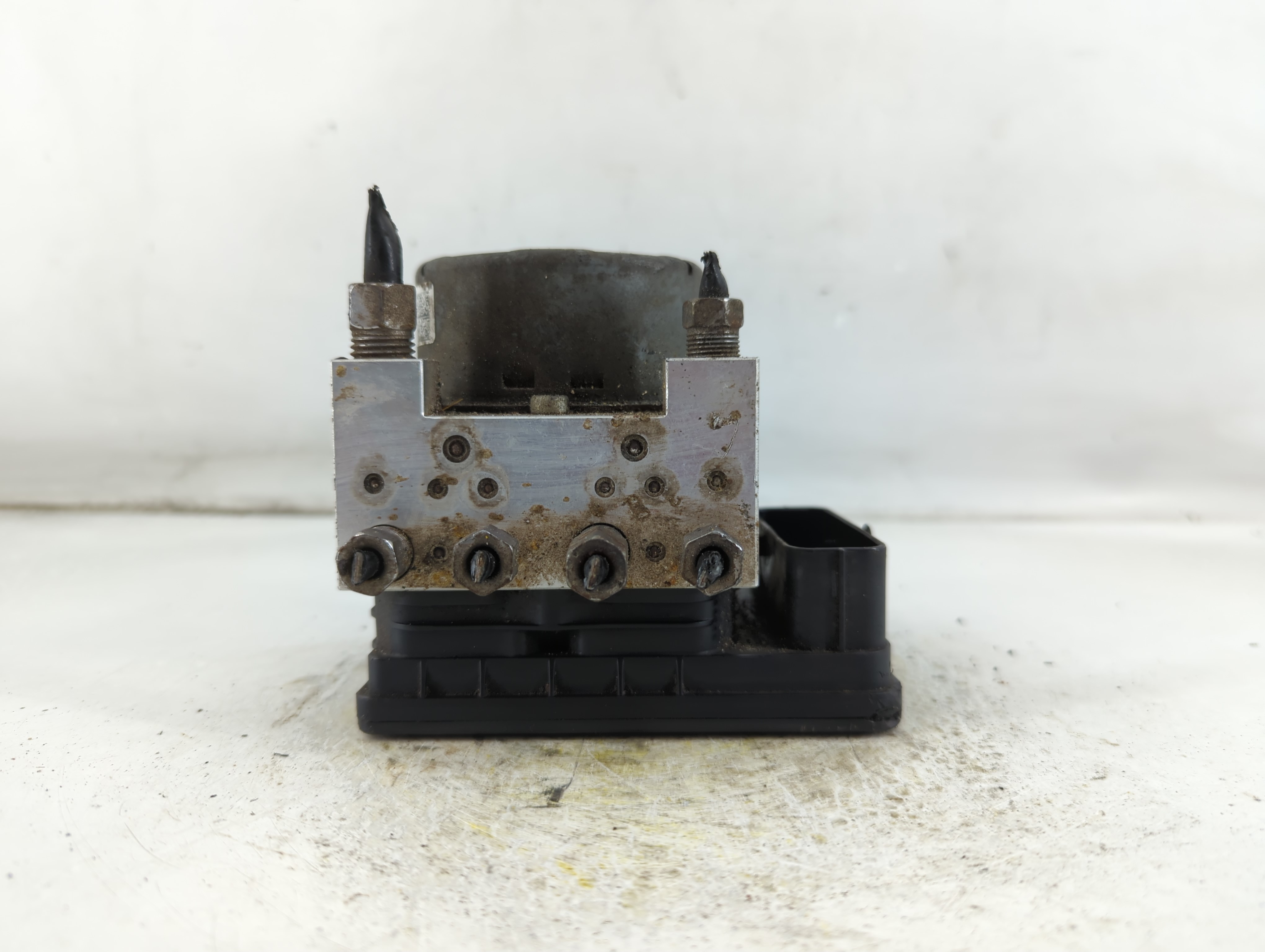 2015-2022 Dodge Charger Abs Pump Control Module 924863 - Oemusedautoparts1.com