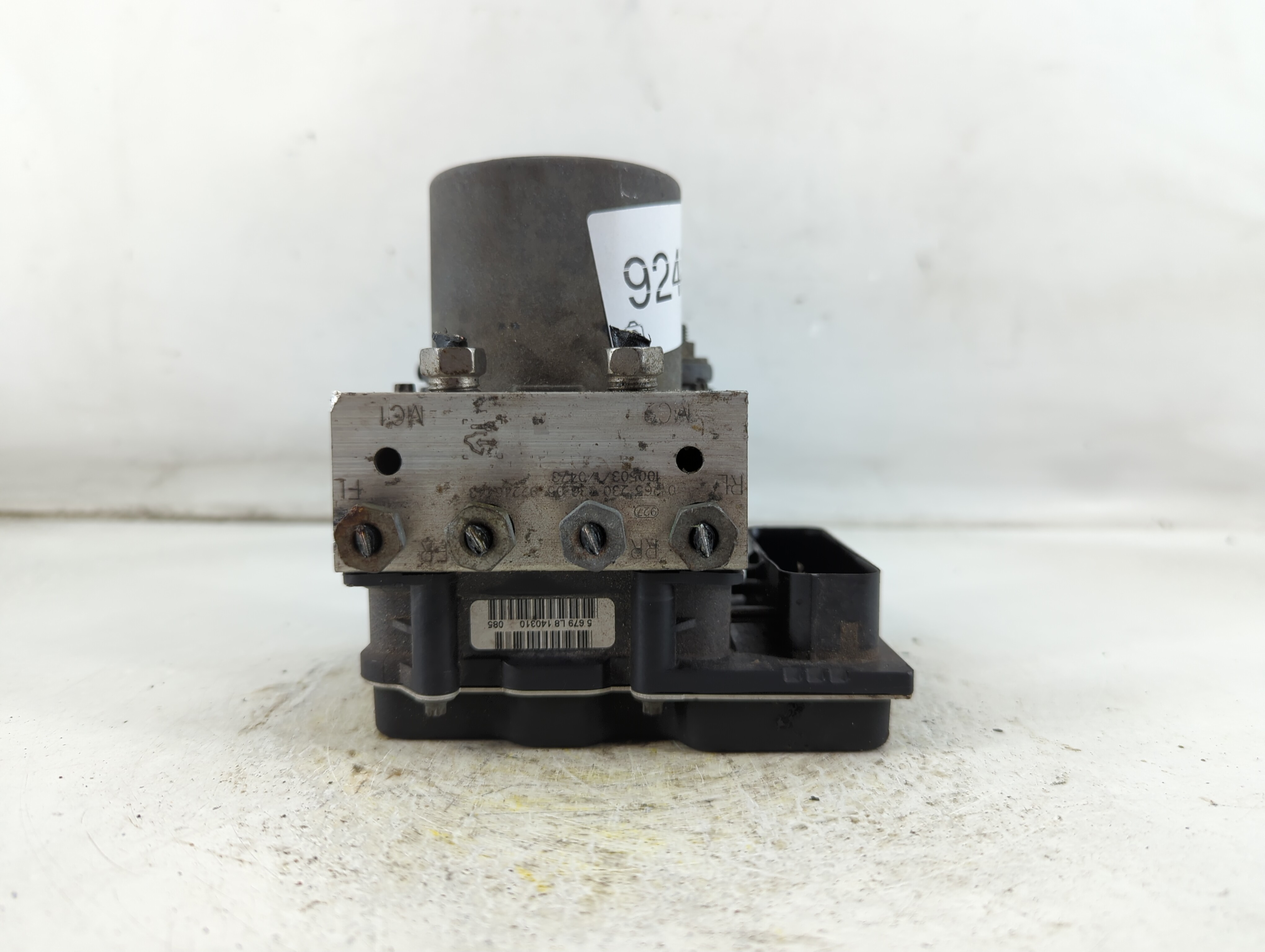 2010-2011 Chevrolet Camaro Abs Pump Control Module 924885 - Oemusedautoparts1.com
