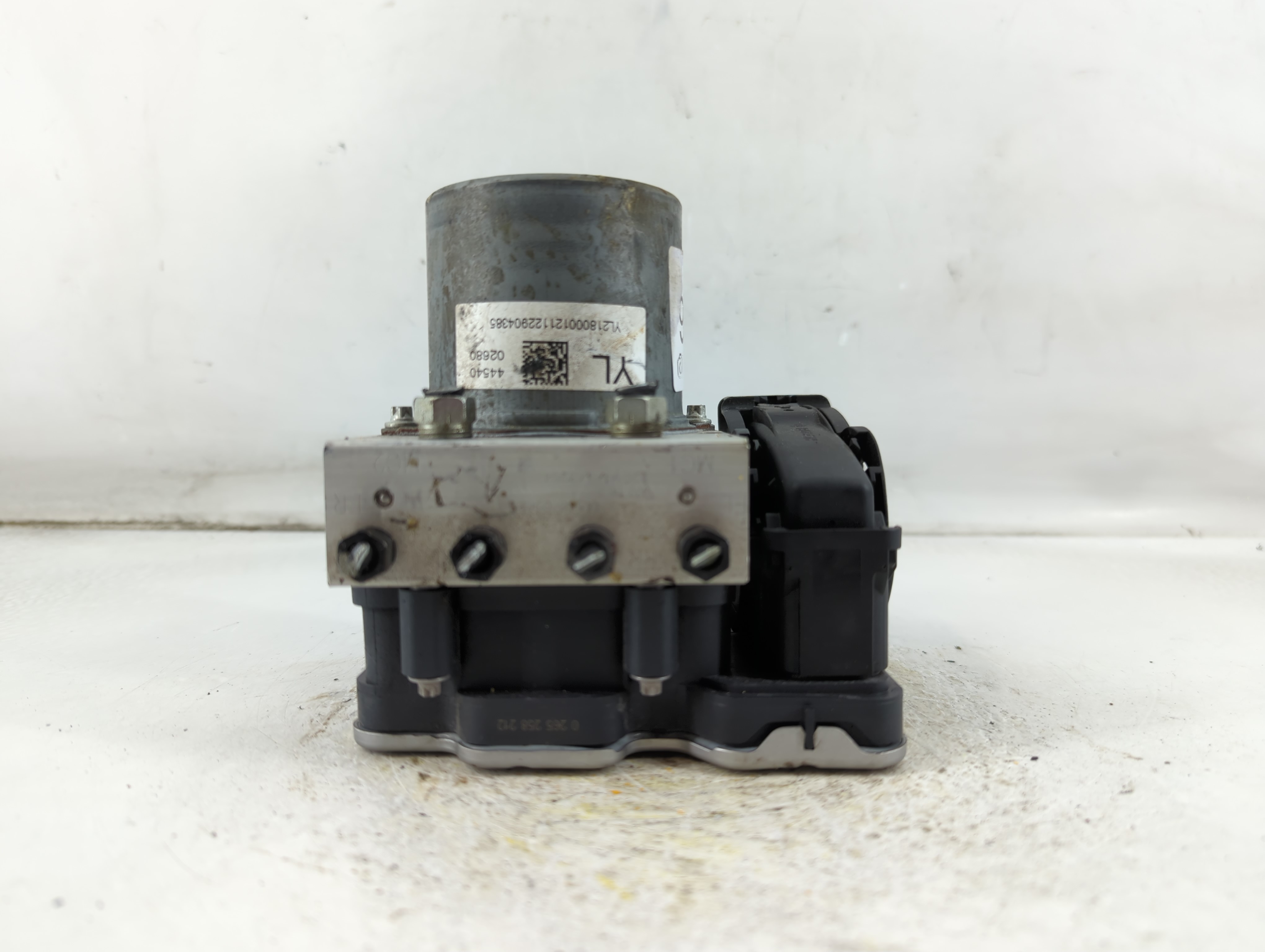 2020-2022 Toyota Corolla Abs Pump Control Module 924887 - Oemusedautoparts1.com