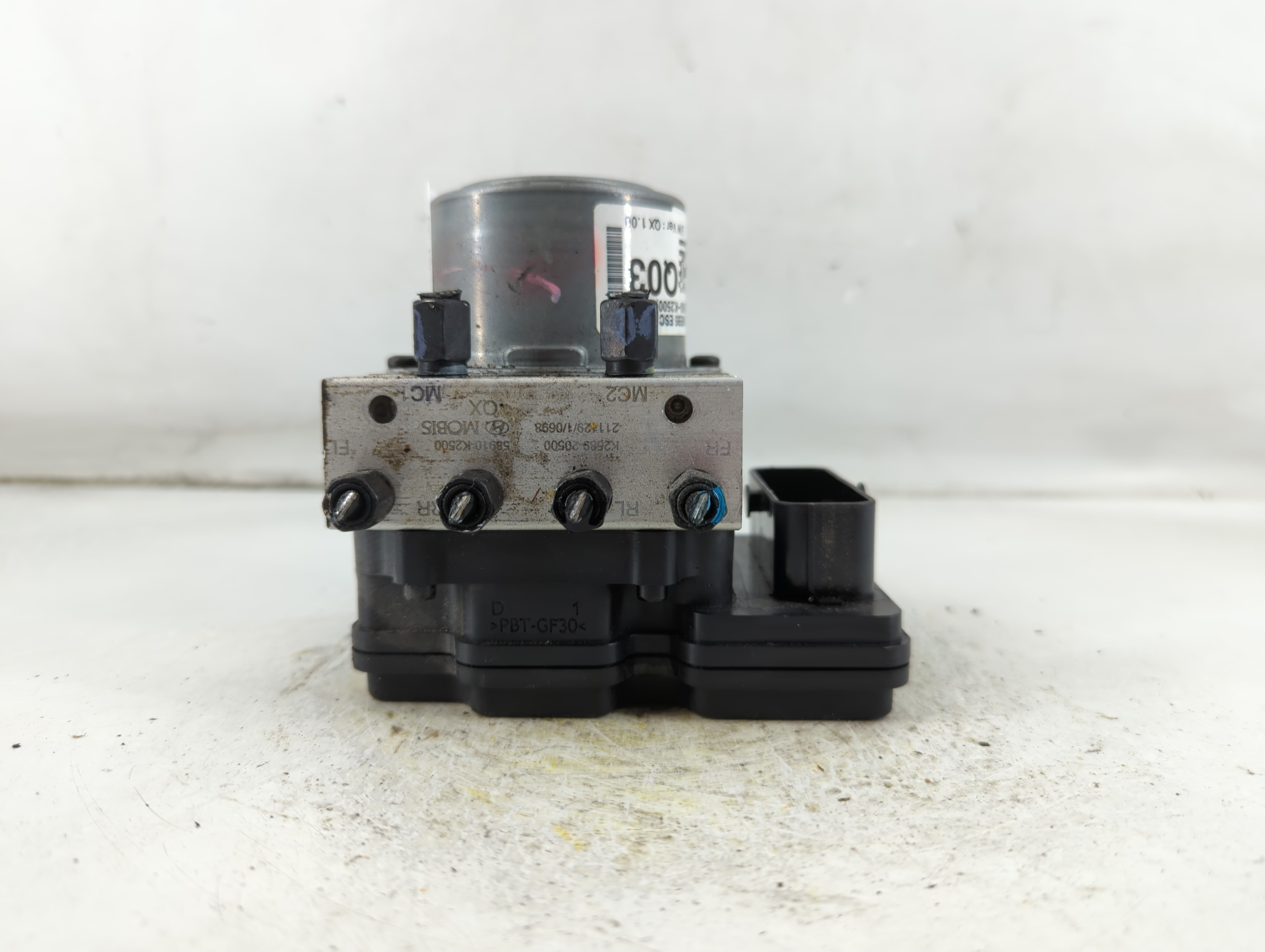 2020-2020 Hyundai Venue Abs Pump Control Module 924891 - Oemusedautoparts1.com