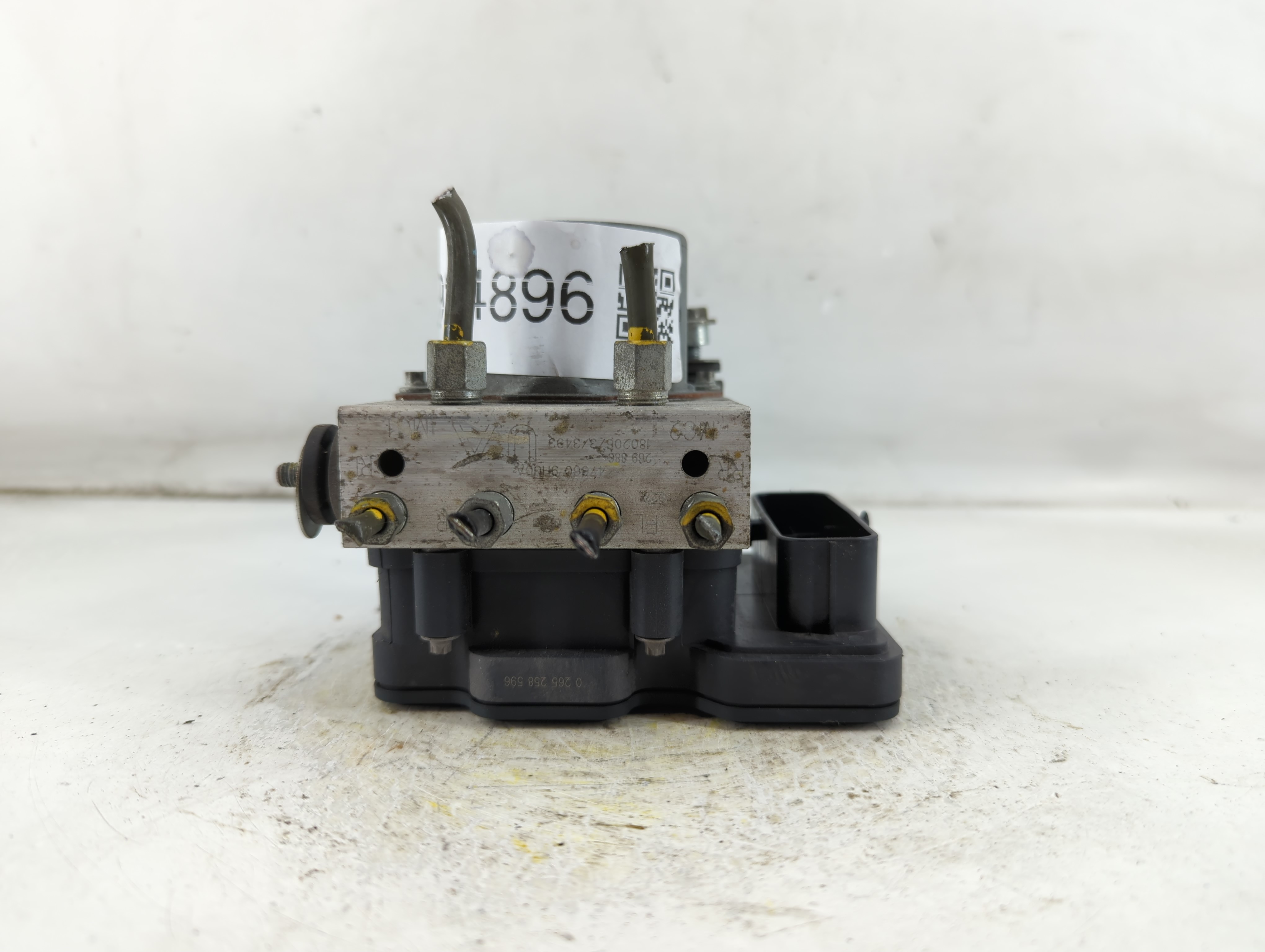 2017-2018 Nissan Altima Abs Pump Control Module 924896 - Oemusedautoparts1.com
