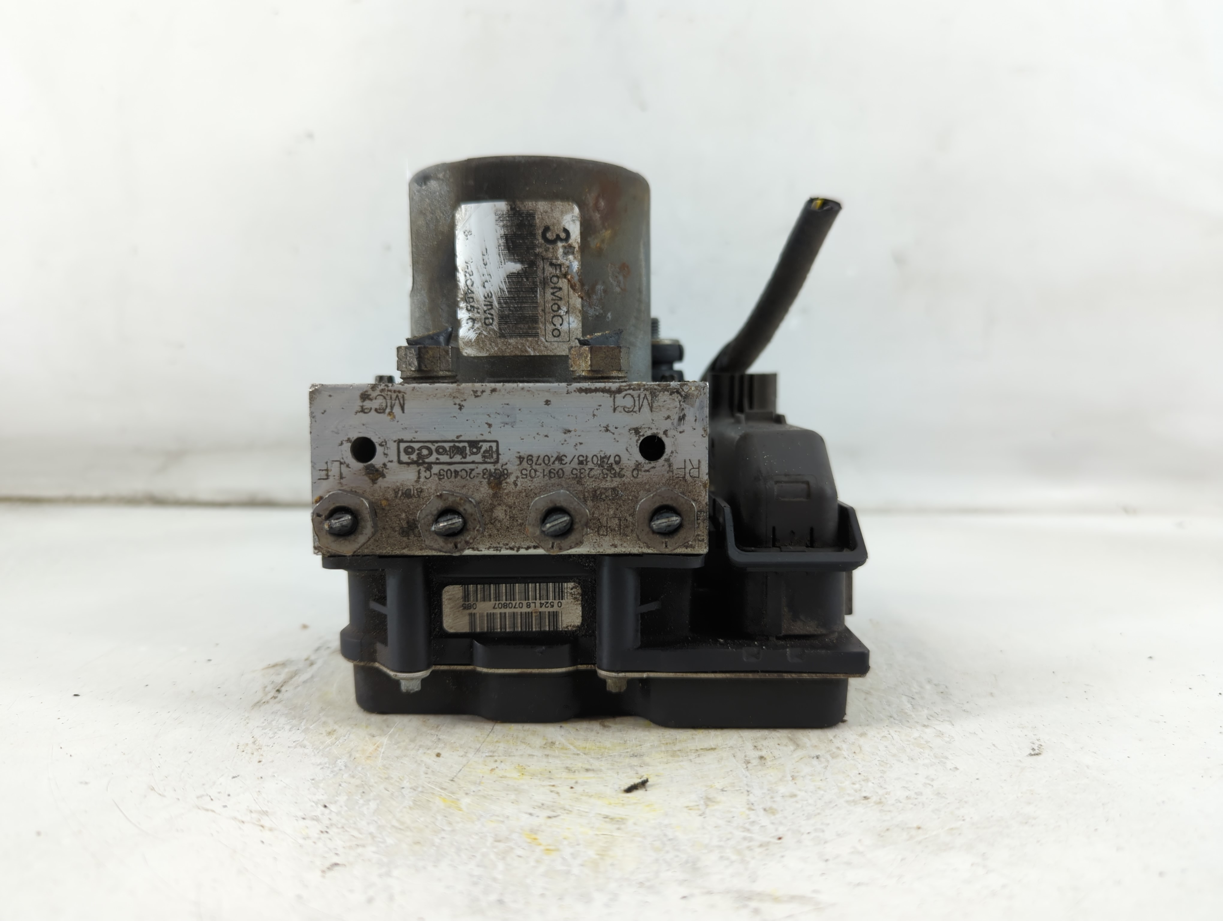 2008-2008 Ford Taurus X Abs Pump Control Module 924900 - Oemusedautoparts1.com