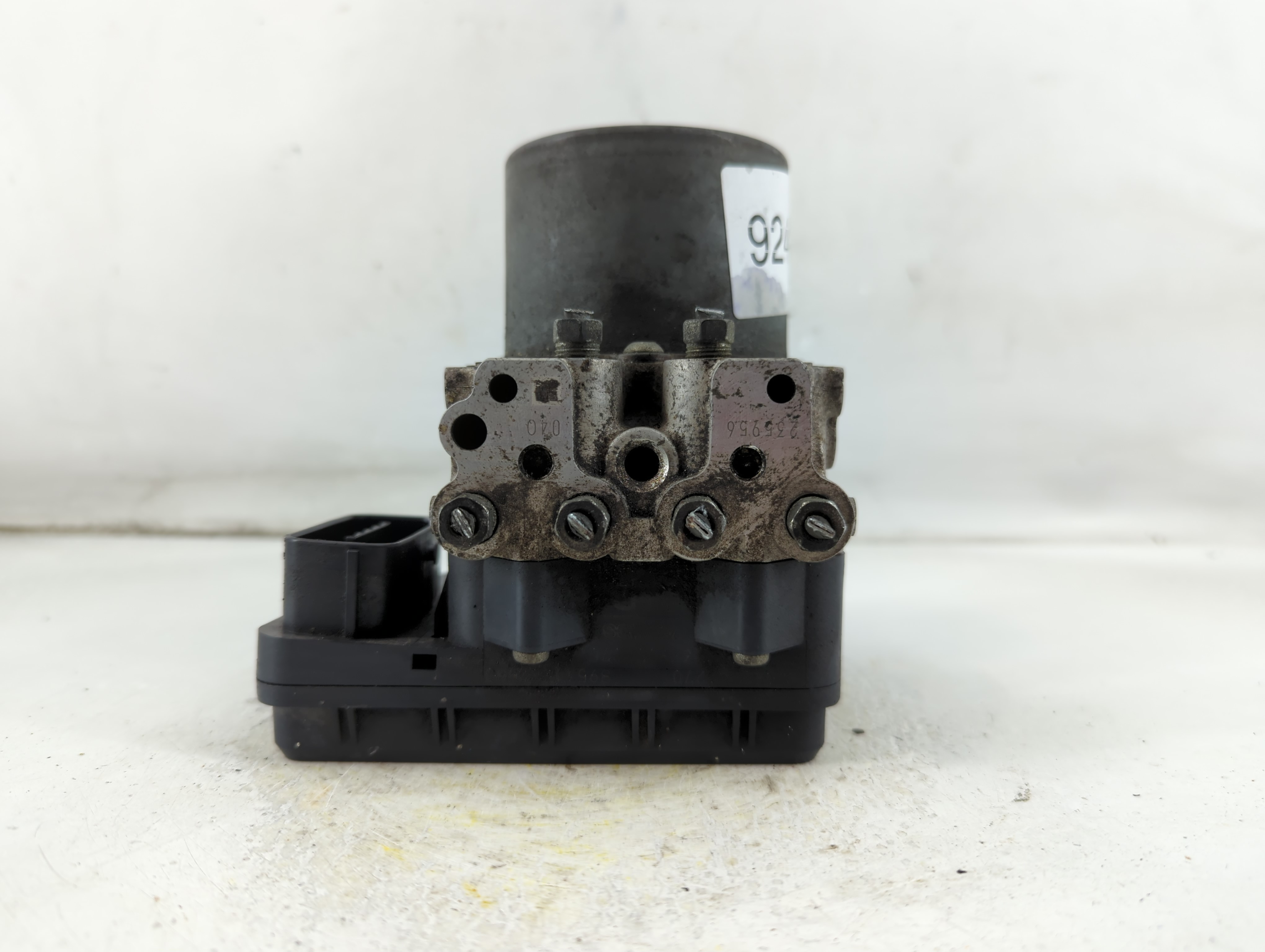 2013-2014 Toyota Rav4 Abs Pump Control Module 924906 - Oemusedautoparts1.com
