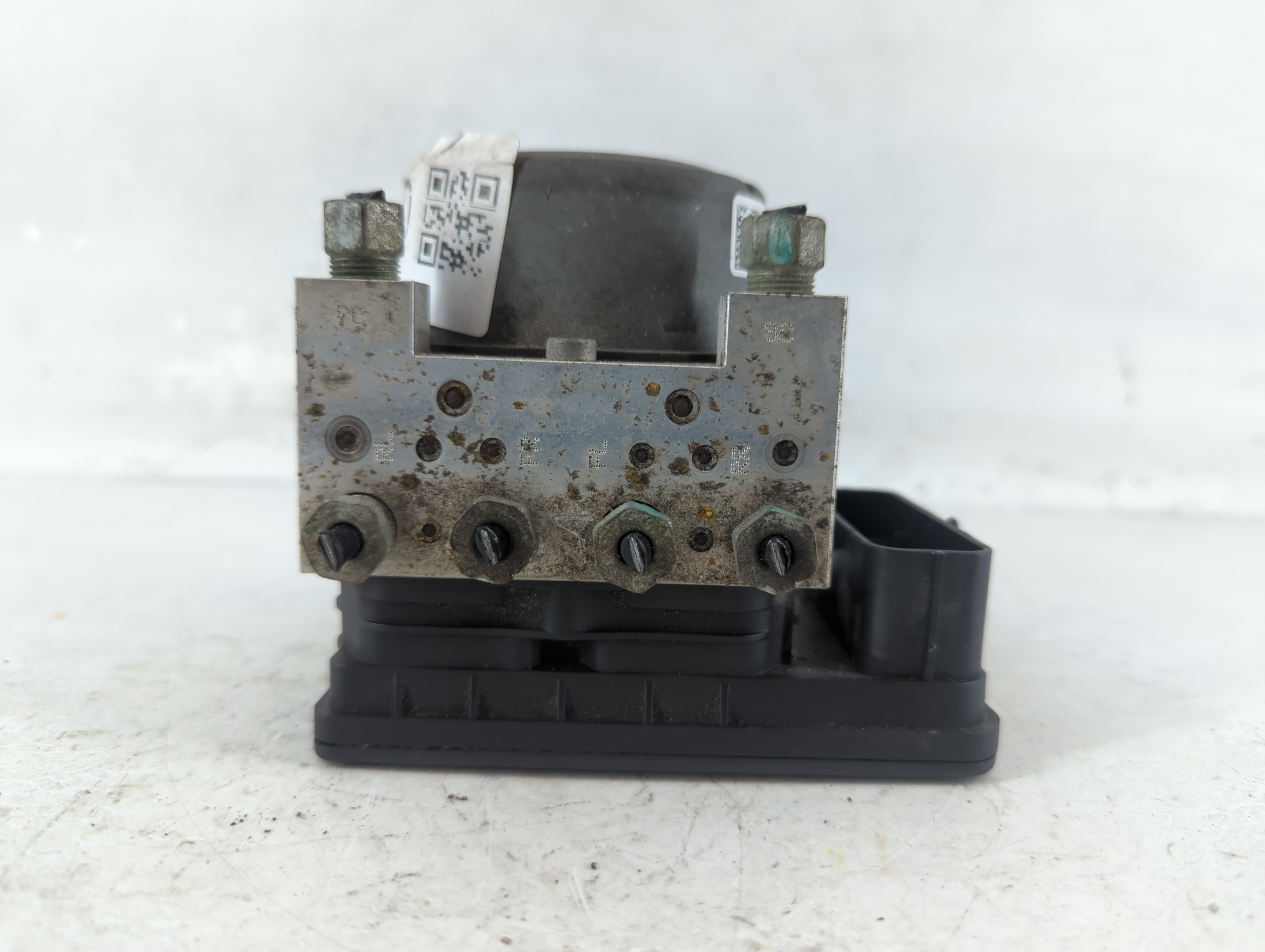 2013-2014 Cadillac Xts Abs Pump Control Module 924920 - Oemusedautoparts1.com