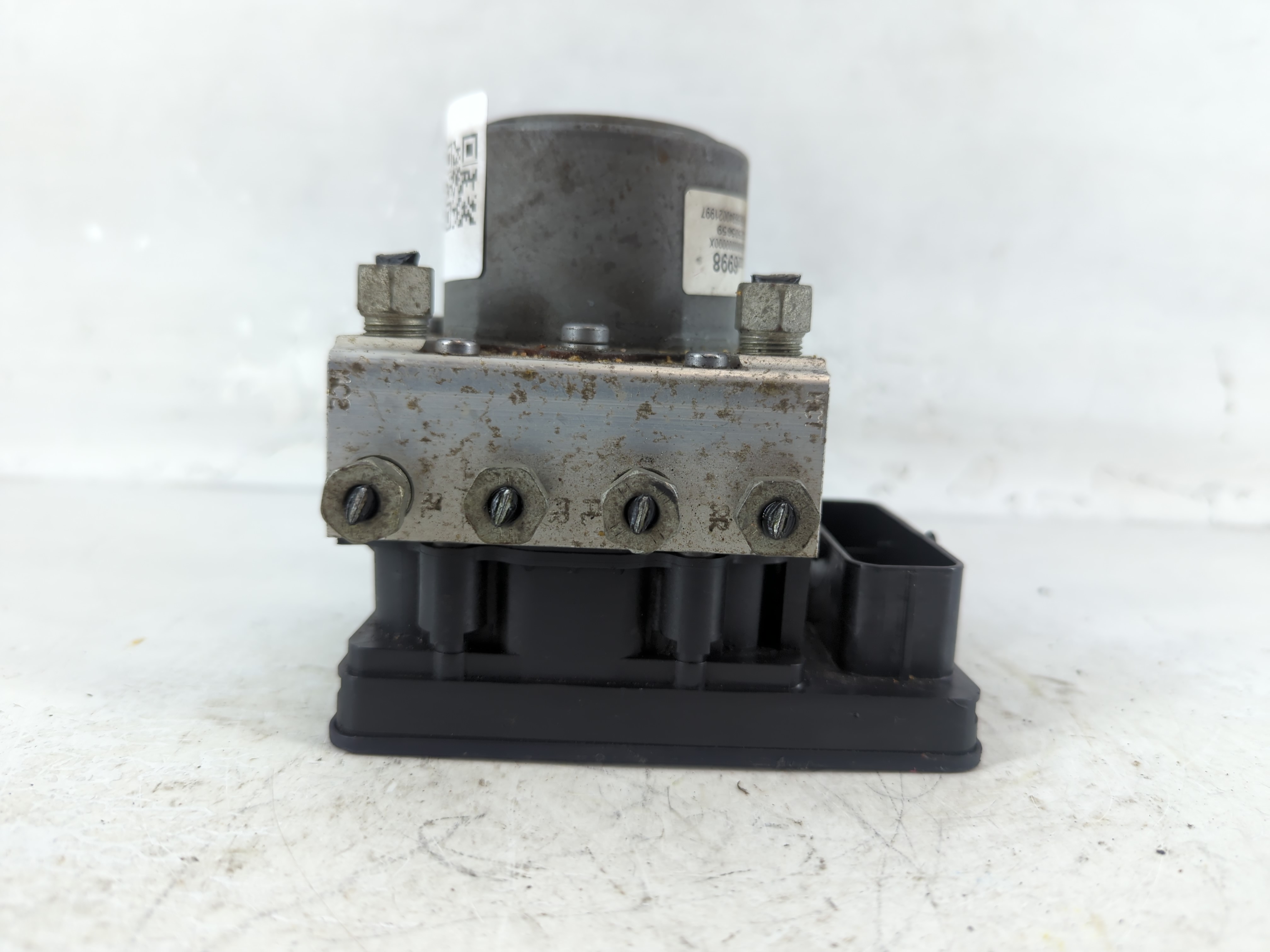 2014-2015 Buick Lacrosse Abs Pump Control Module 924922 - Oemusedautoparts1.com