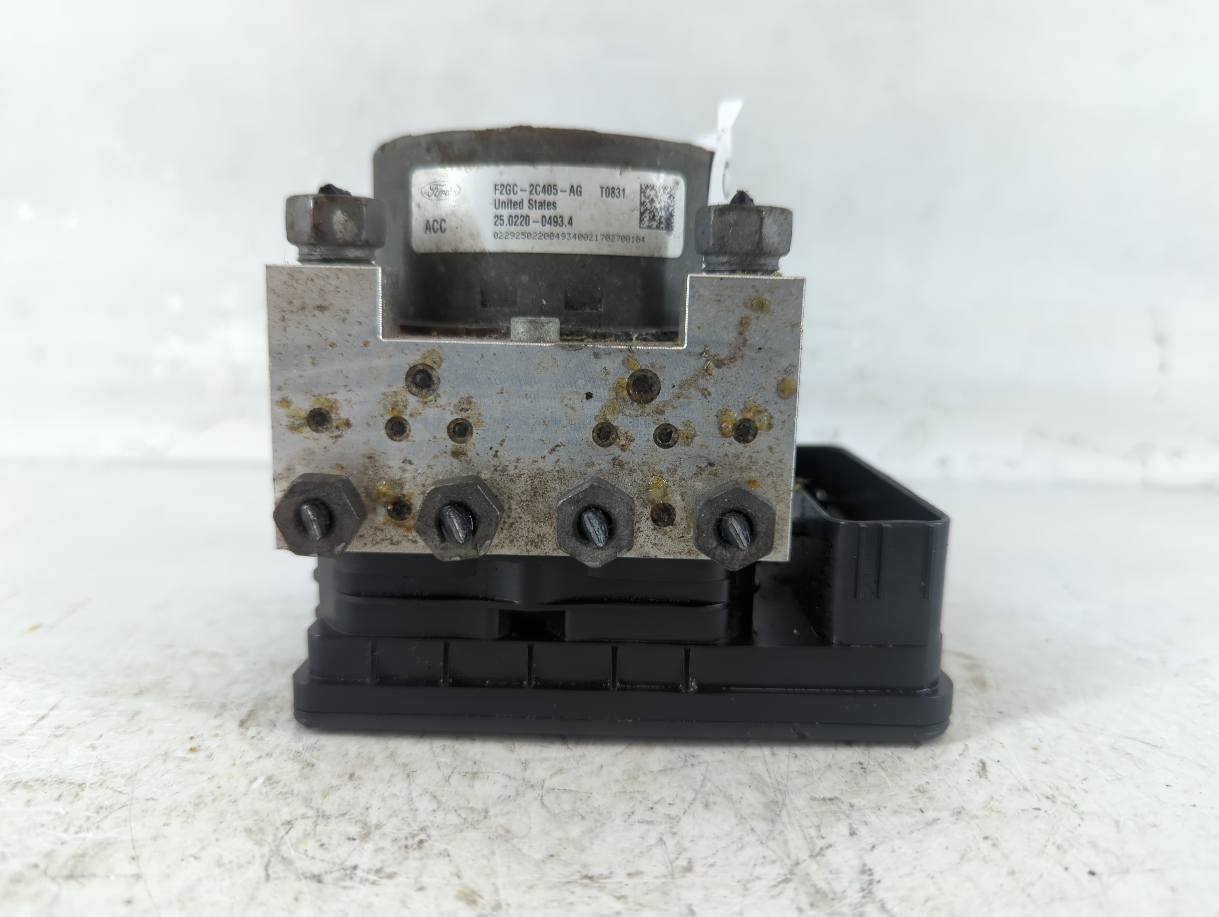 2016-2018 Lincoln Mkx Abs Pump Control Module 924952 - Oemusedautoparts1.com