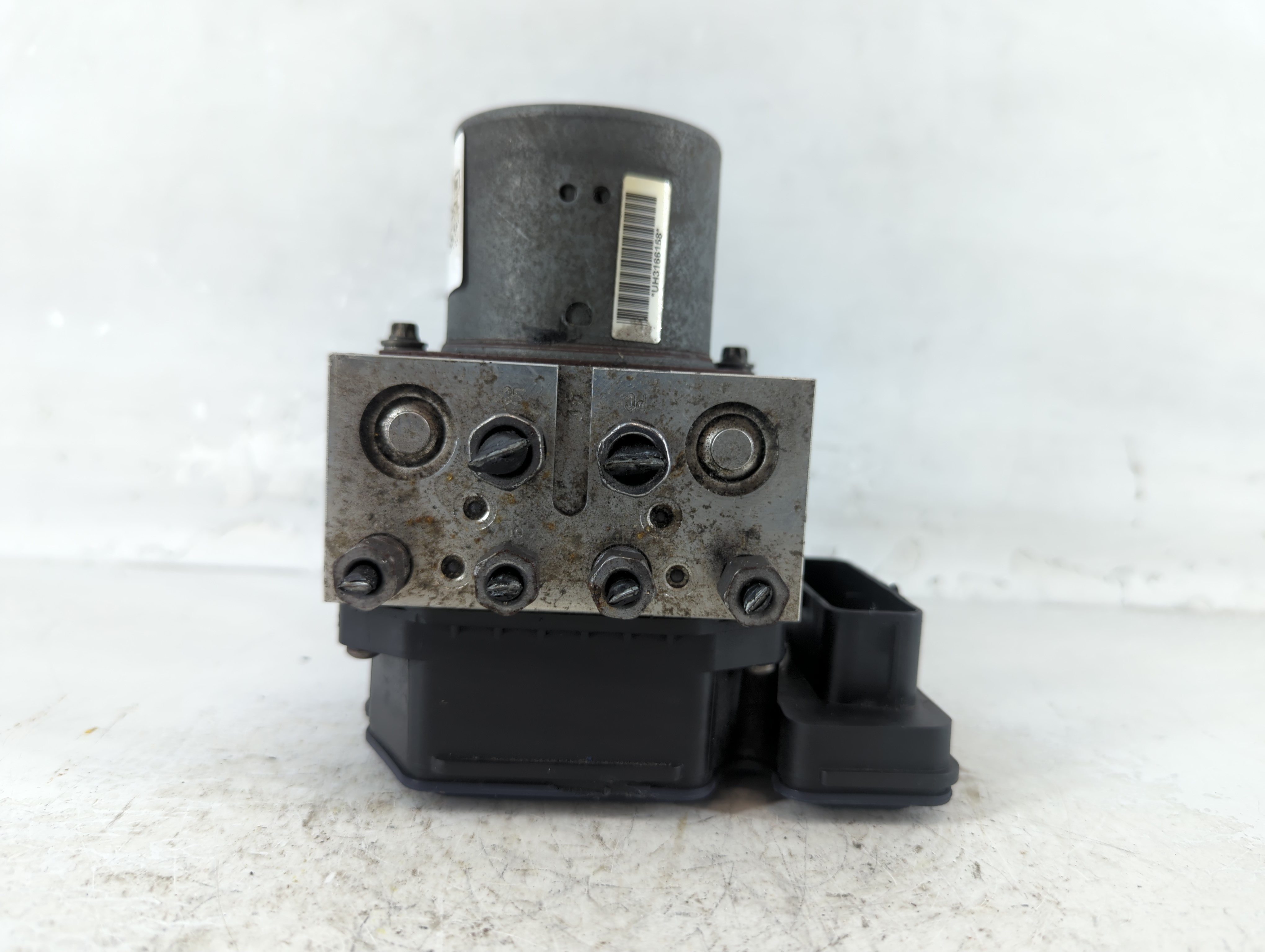 2011-2011 Jeep Grand Cherokee Abs Pump Control Module 924955 - Oemusedautoparts1.com