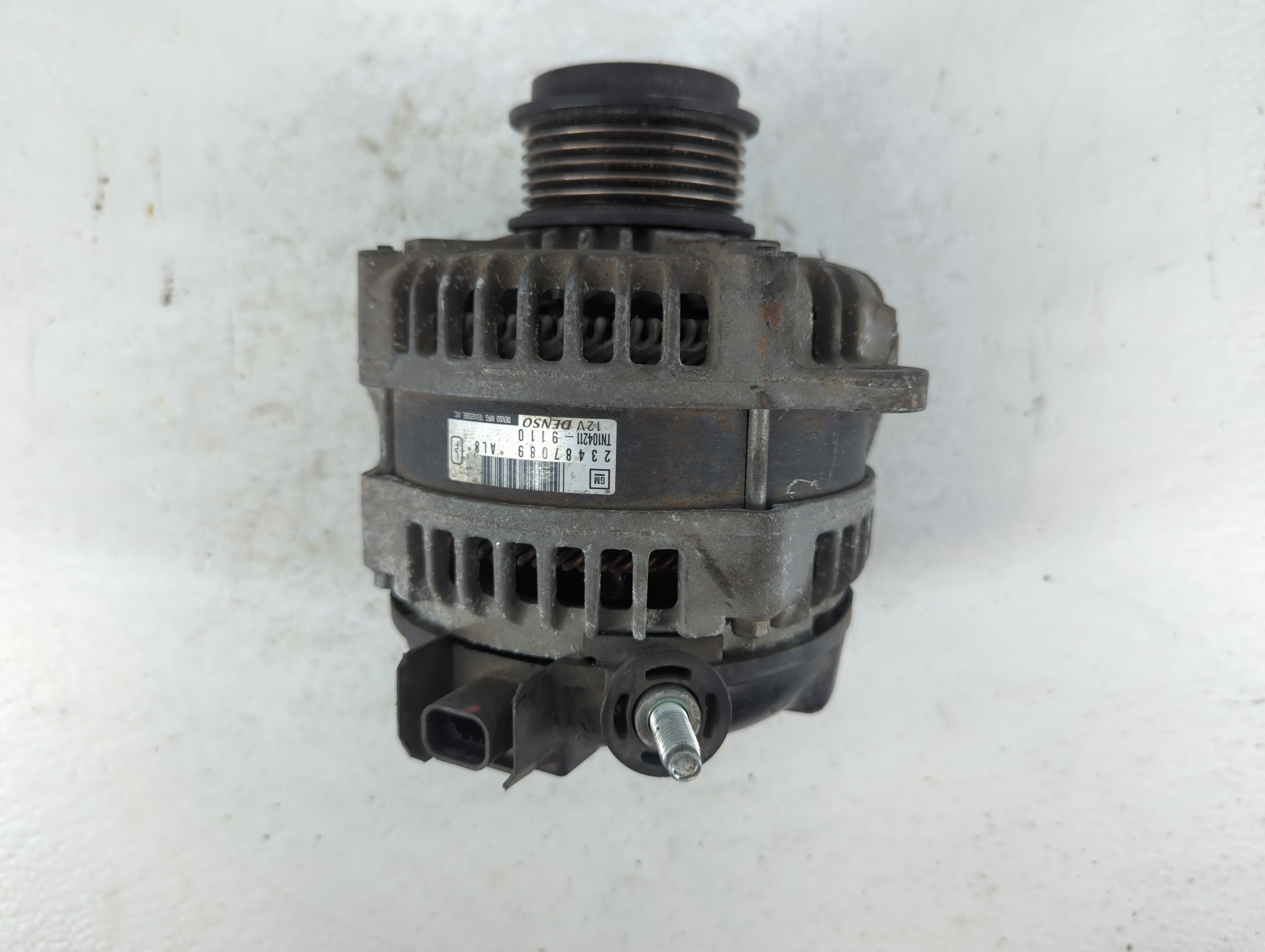 2014 Gmc Sierra 1500 Alternator Generator Charging Assembly Engine Oem 924989 - Oemusedautoparts1.com