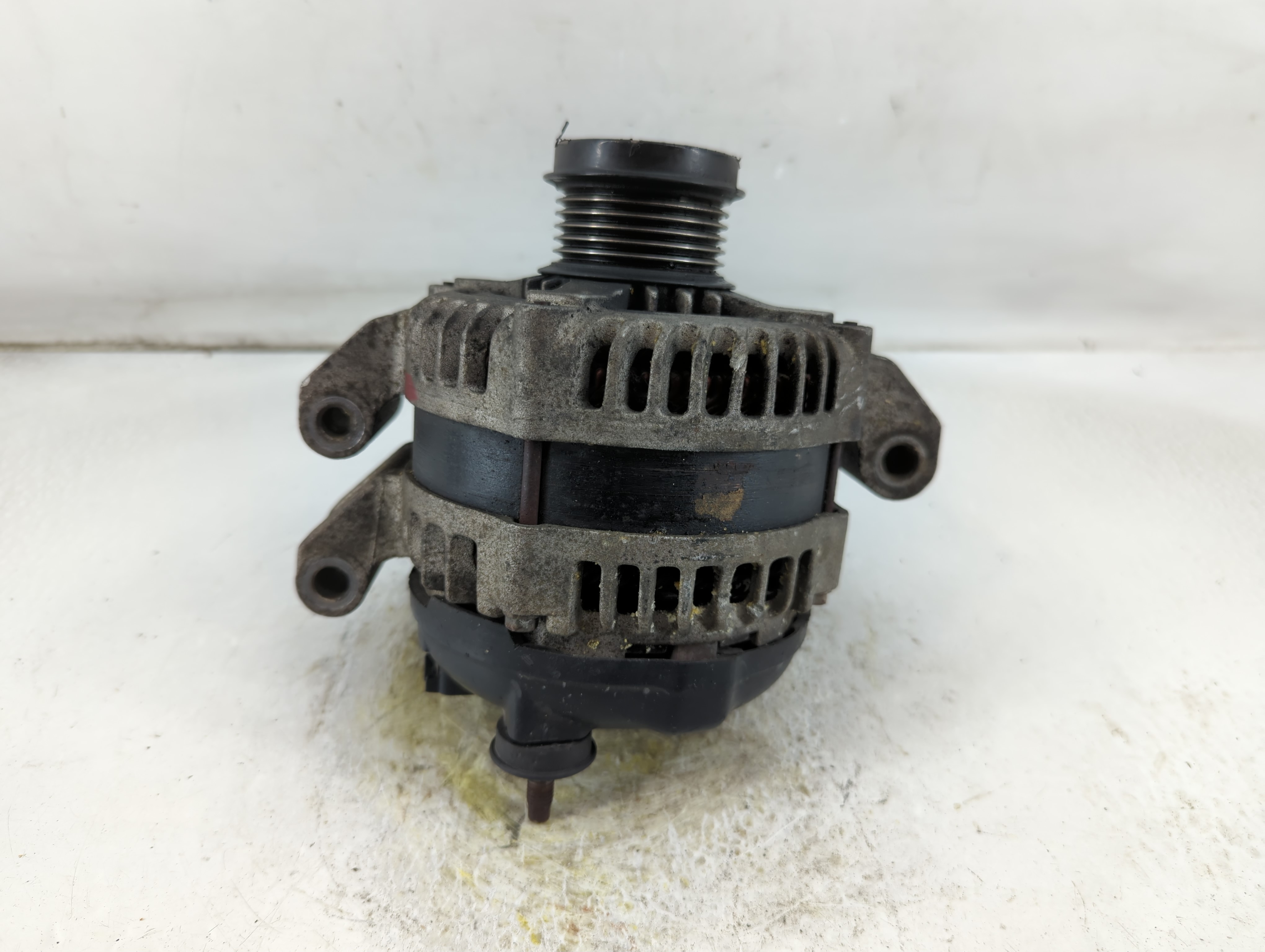 2011 Jeep Grand Cherokee Alternator Generator Charging Assembly Engine Oem 924993 - Oemusedautoparts1.com