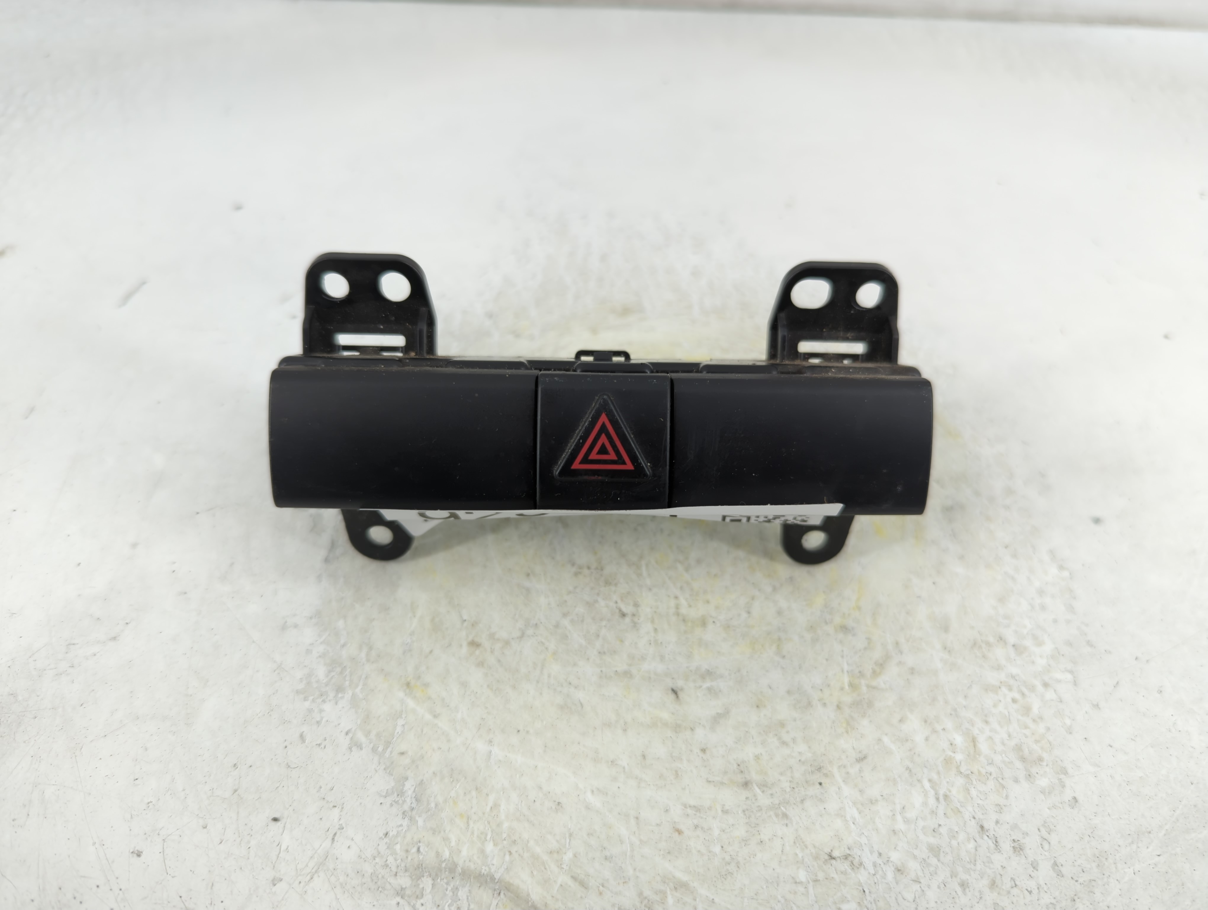 2007 Dodge Caliber Hazard Light Dash Flasher Switch Button 925001 - Oemusedautoparts1.com