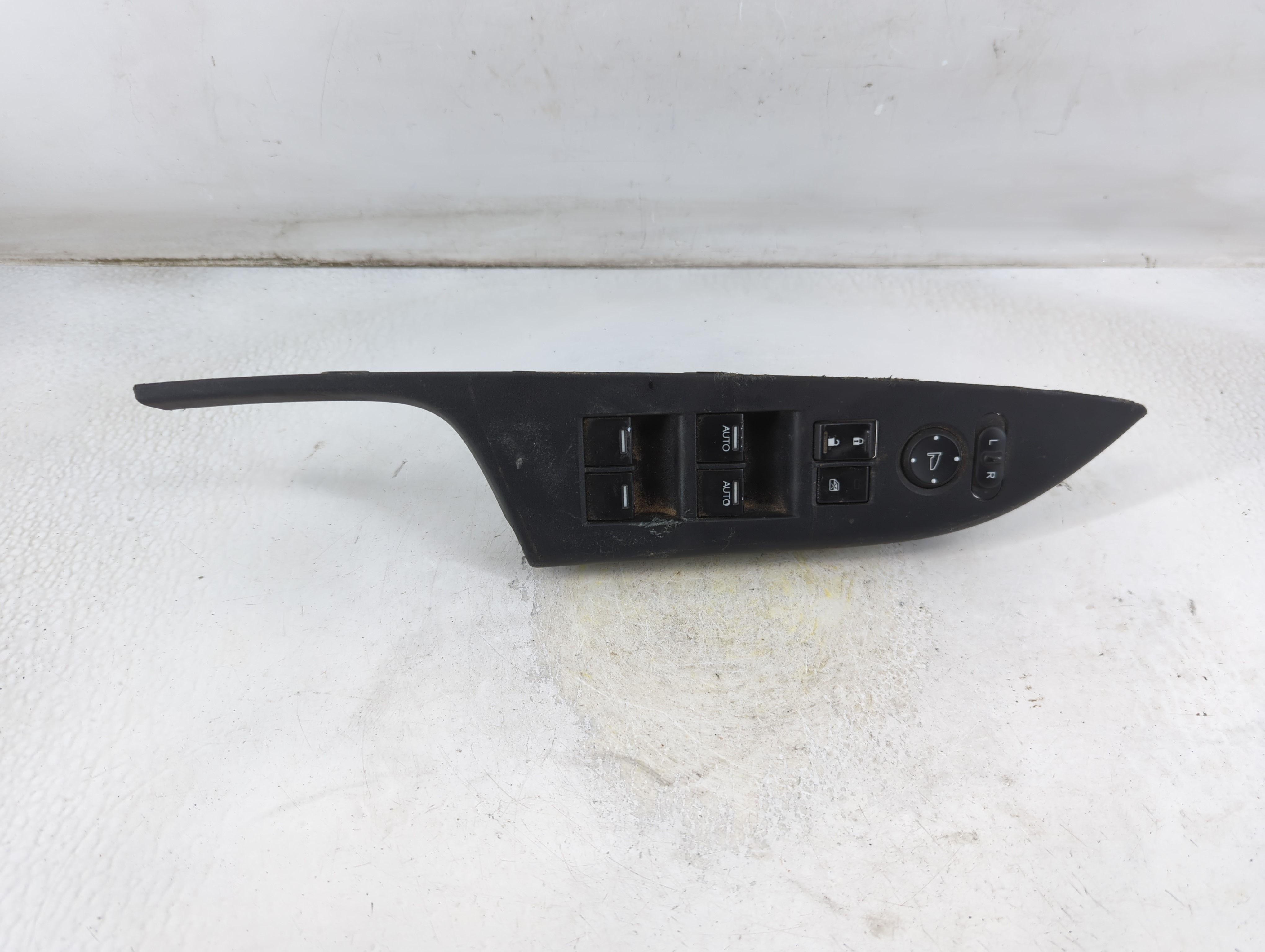 2013-2017 Honda Accord Driver Left Door Master Power Window Switch 925004 - Oemusedautoparts1.com