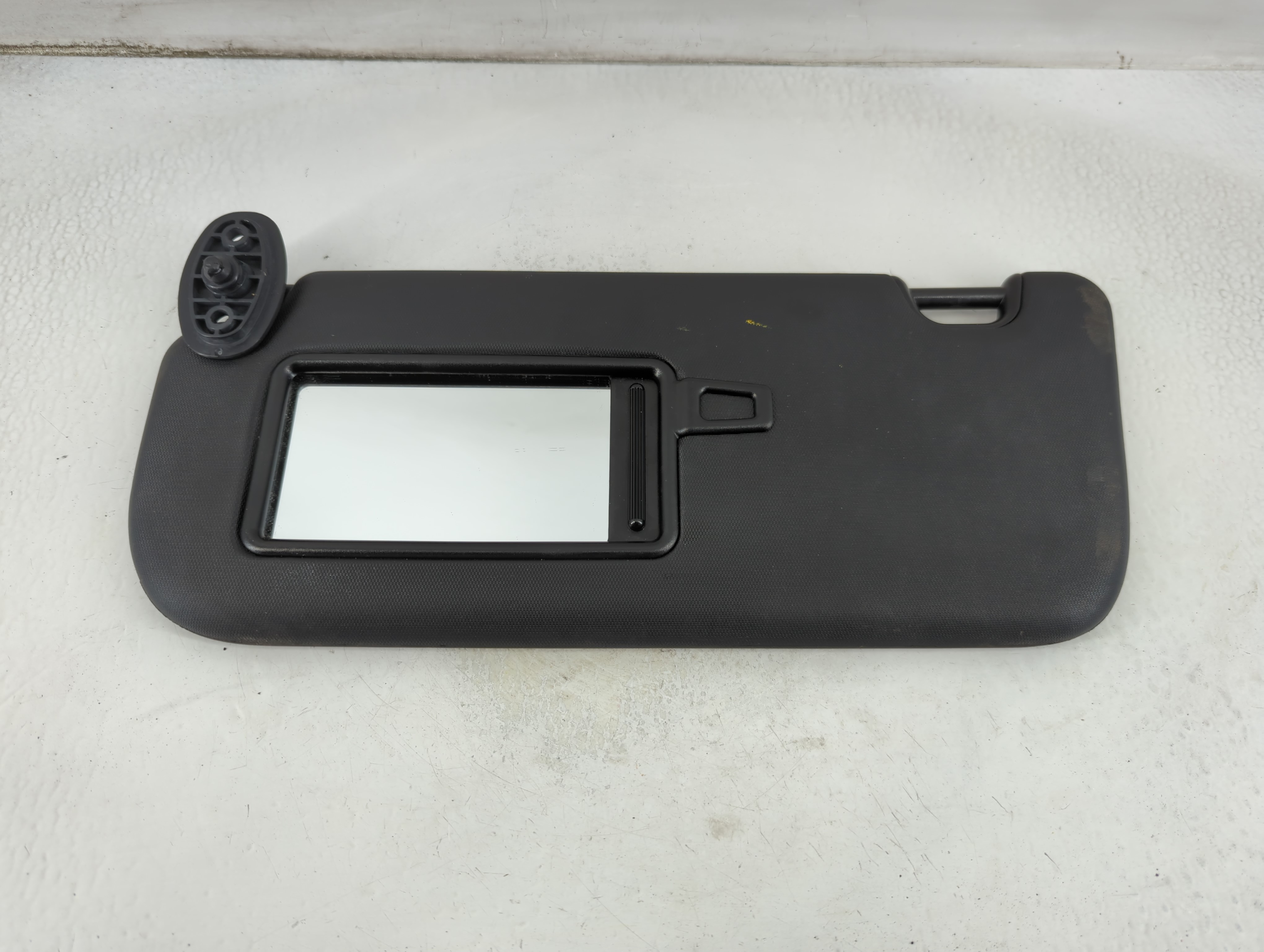 2014-2019 Kia Soul Driver Sun Visor Mirror Left Sunvisor Black 925027 - Oemusedautoparts1.com