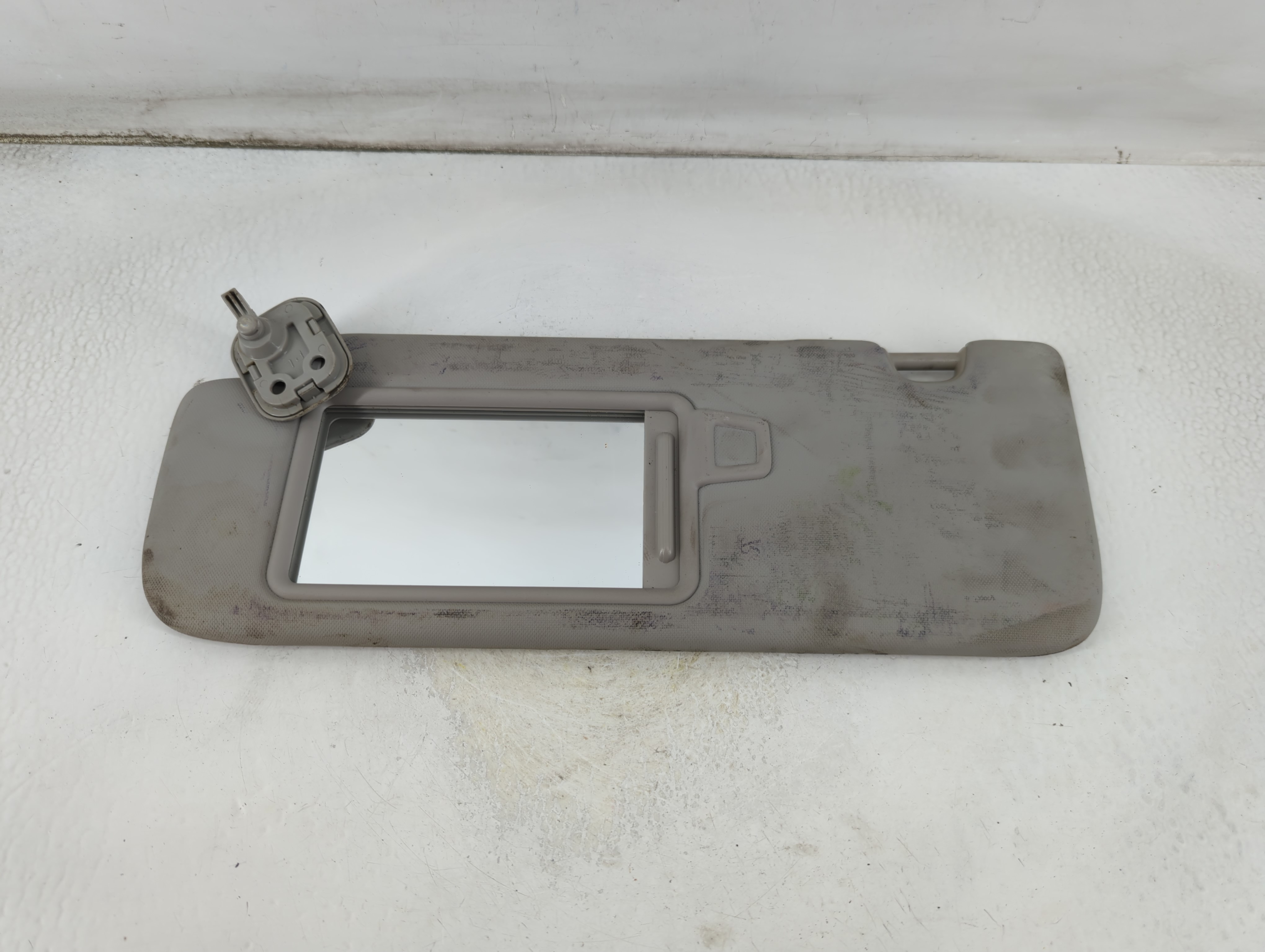 2017-2021 Kia Sportage Driver Sun Visor Mirror Left Sunvisor Gray 925042 - Oemusedautoparts1.com