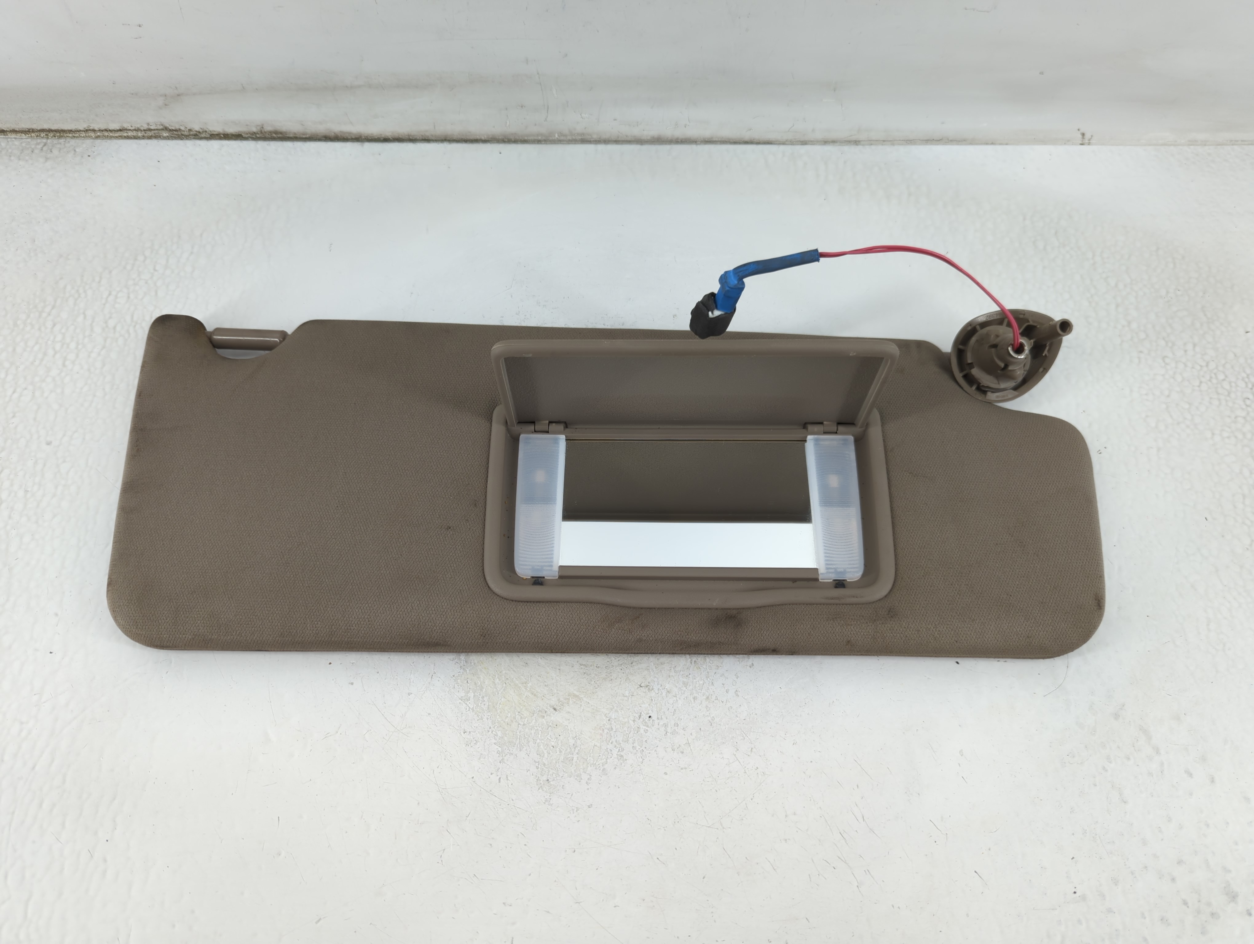 Picture of 2017-2019 Honda Ridgeline Passenger Sun Visor Mirror Right Sunvisor Beige 925075