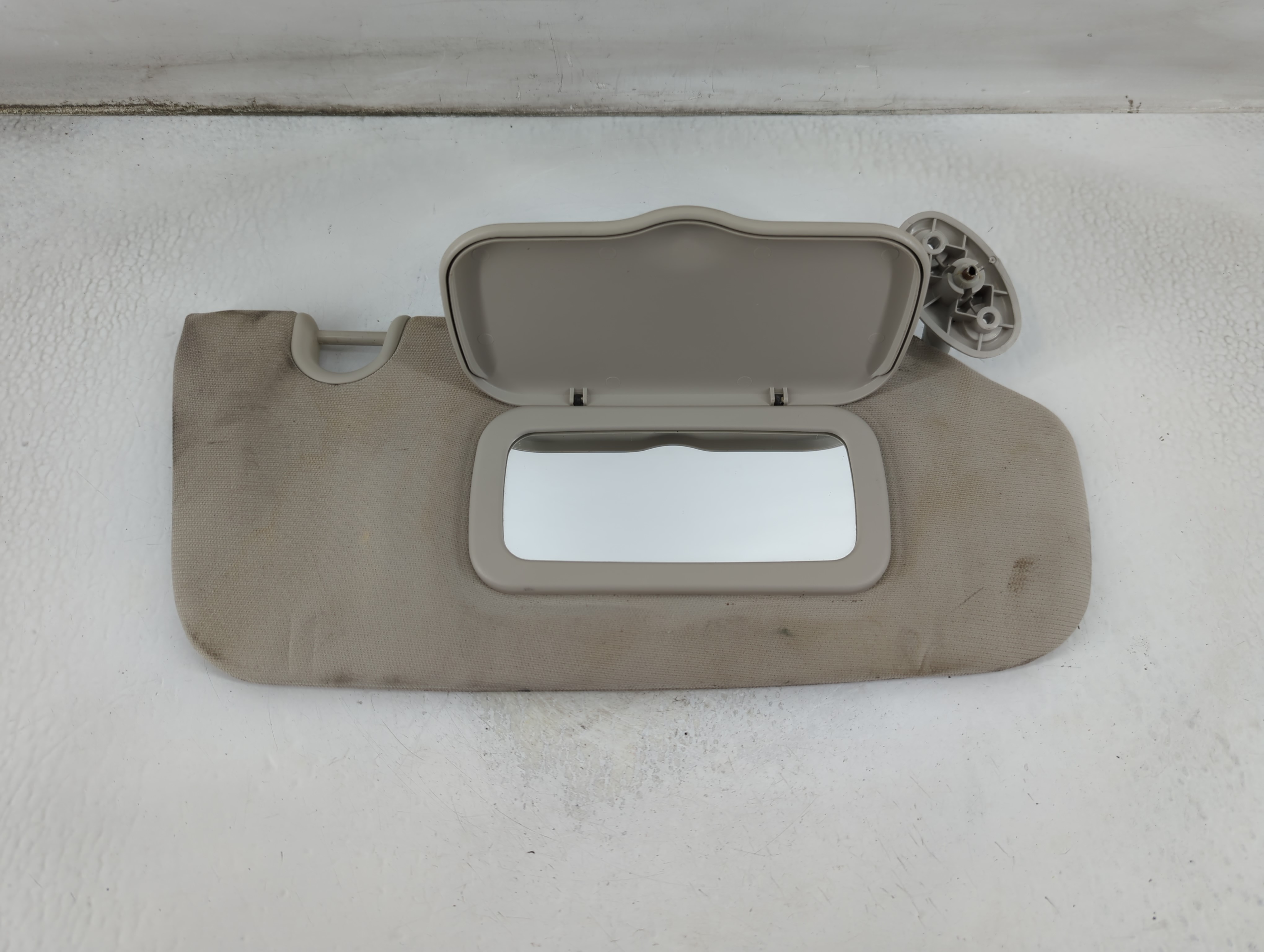2010-2017 Jeep Compass Driver Sun Visor Mirror Left Sunvisor Ivory 925078 - Oemusedautoparts1.com