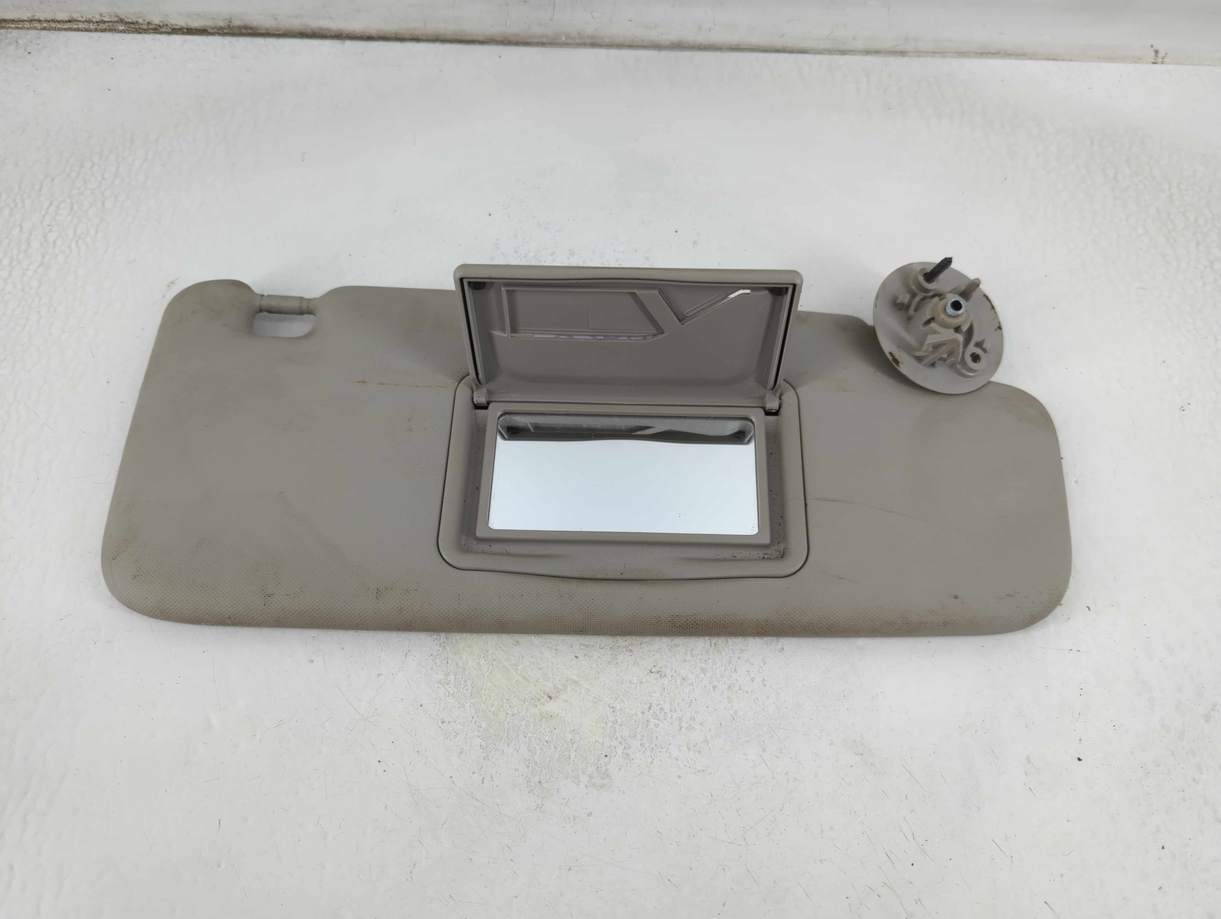 2012-2019 Chevrolet Sonic Driver Sun Visor Mirror Left Sunvisor Gray 925094 - Oemusedautoparts1.com