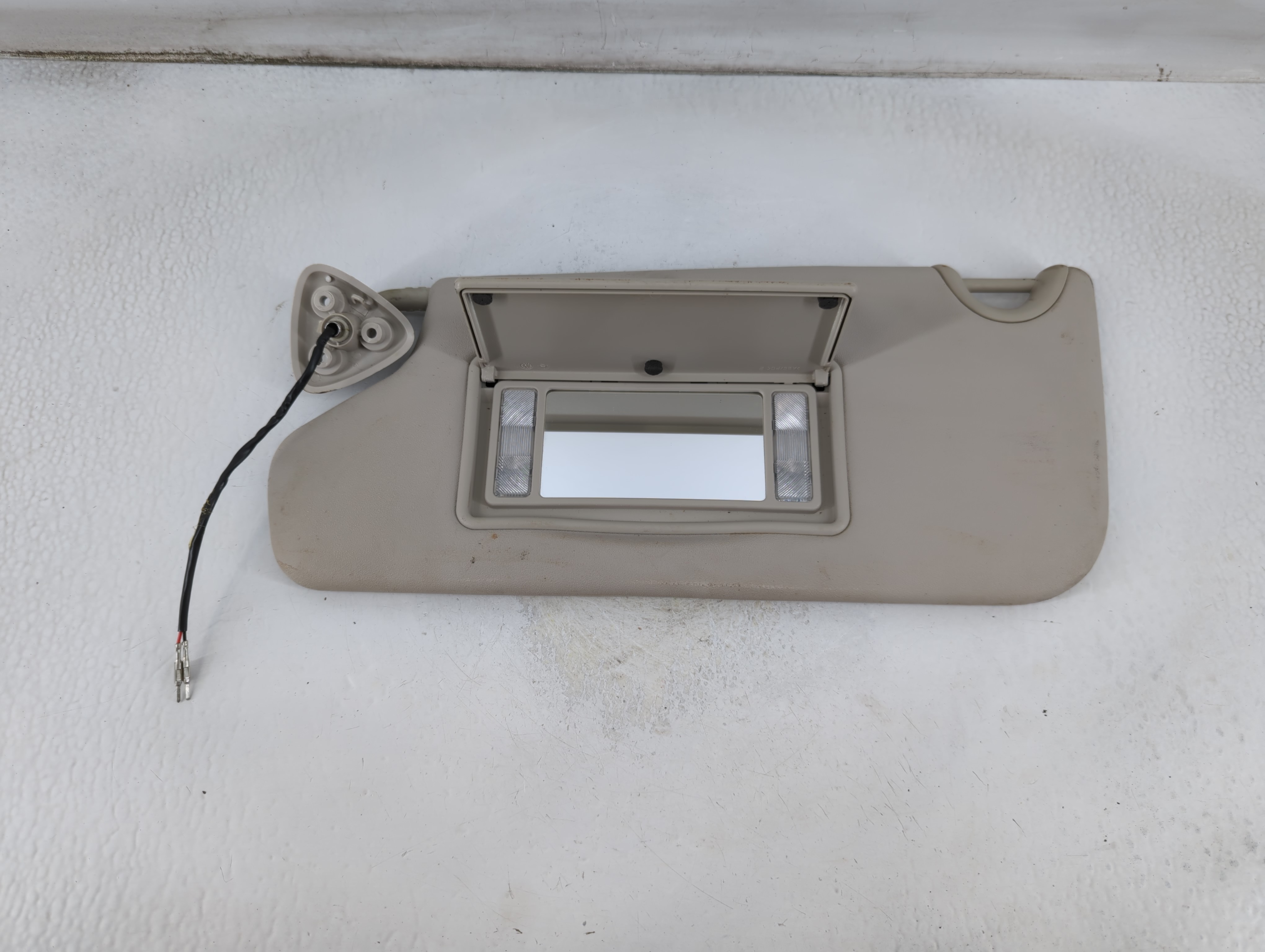 2011-2020 Dodge Journey Driver Sun Visor Mirror Left Sunvisor Ivory 925098 - Oemusedautoparts1.com