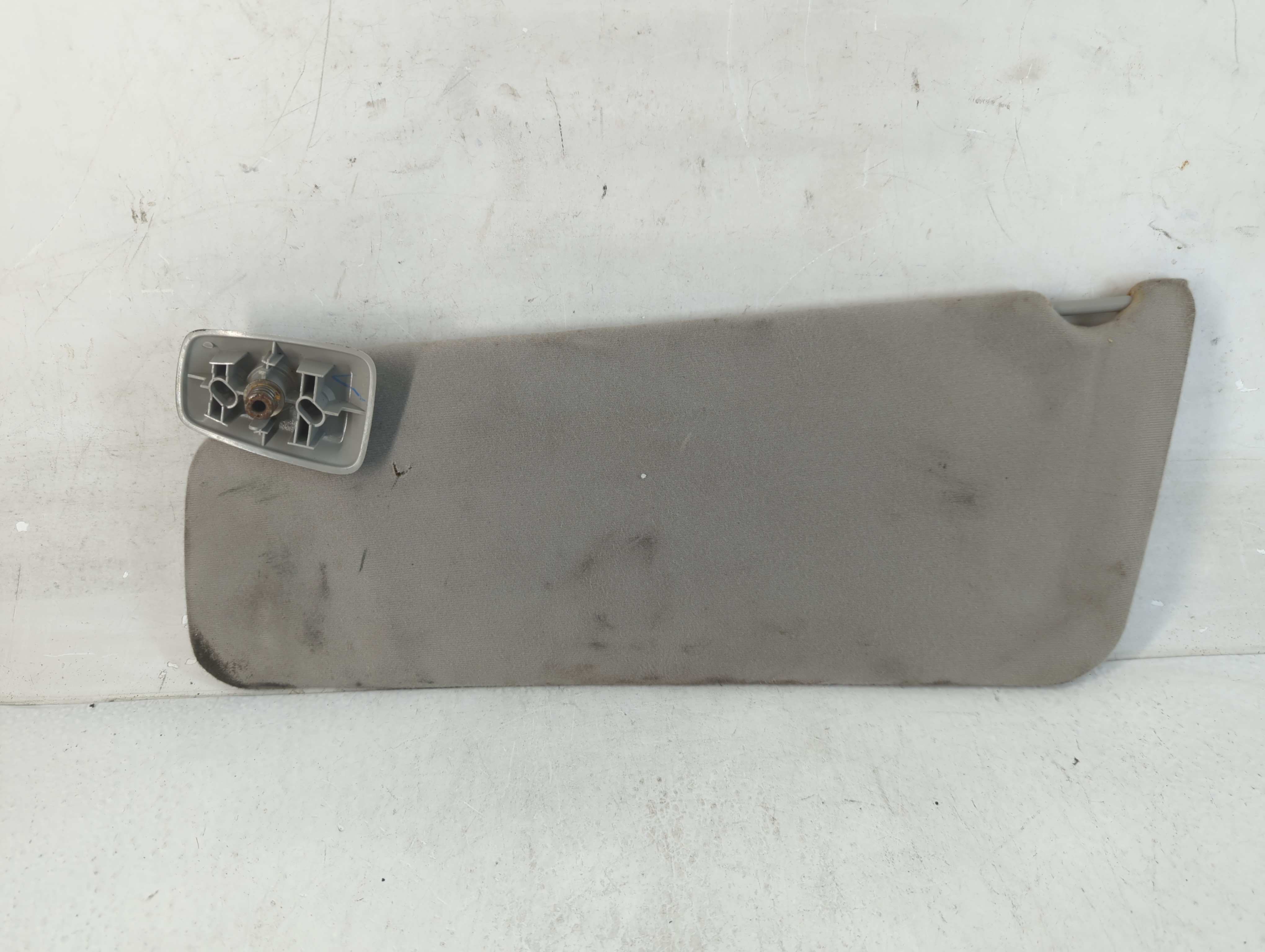 2004-2008 Ford F-150 Driver Sun Visor Mirror Left Sunvisor Gray 925126 - Oemusedautoparts1.com