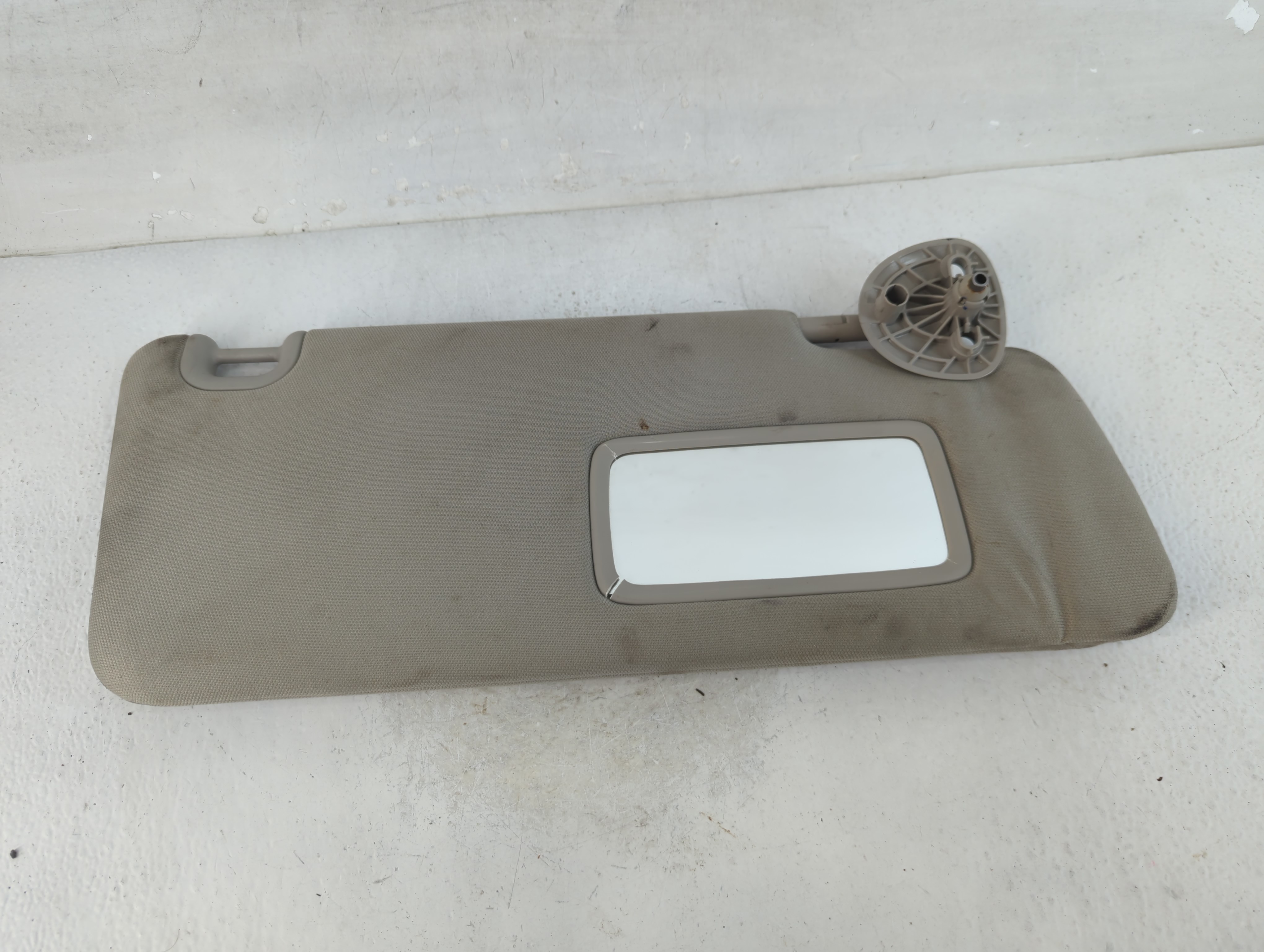 Picture of Dodge Ram 1500 Passenger Sun Visor Mirror Right Sunvisor Gray 925140