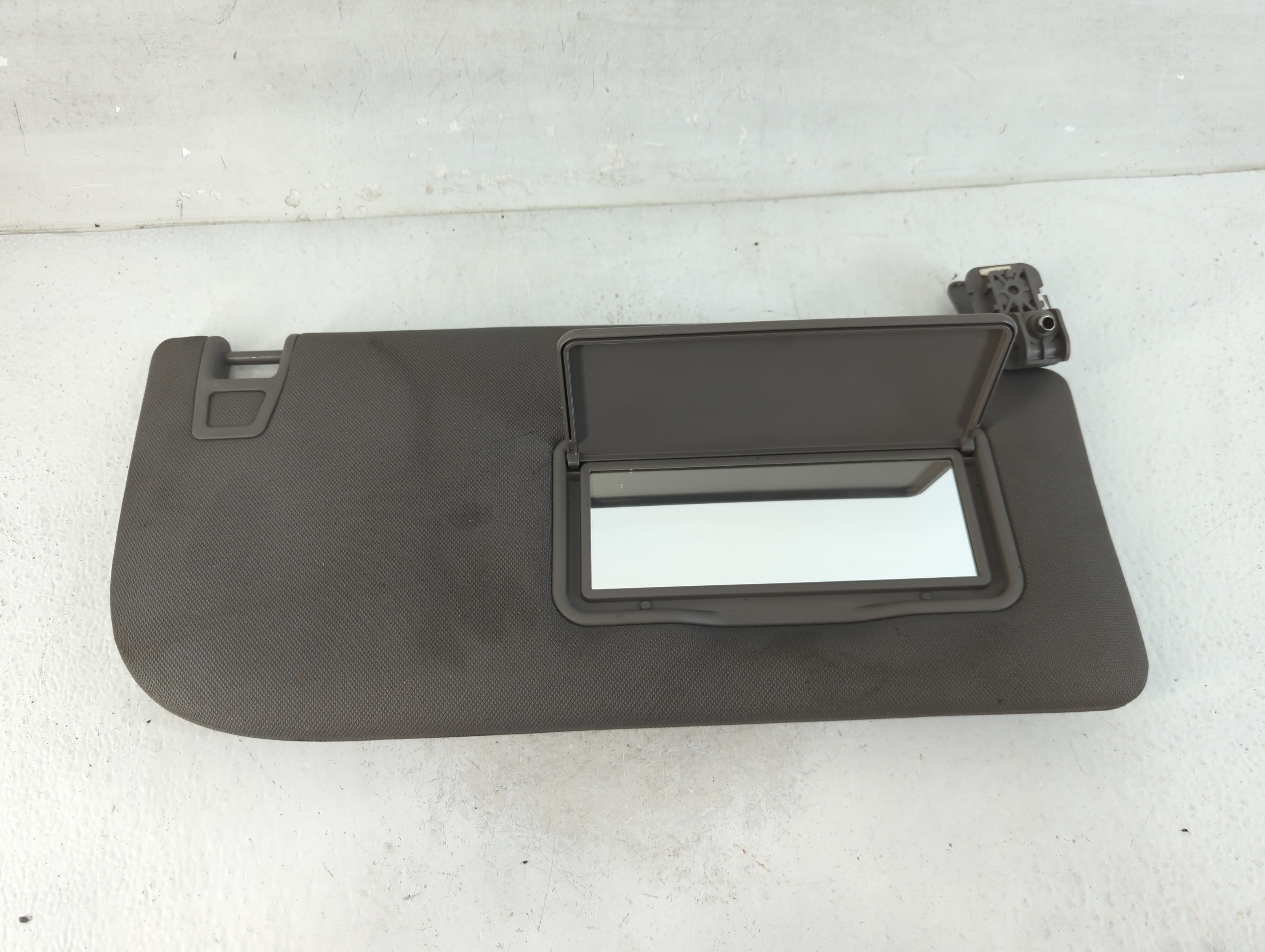 2015-2017 Ford F-150 Passenger Sun Visor Mirror Right Sunvisor Dark Gray 925151 - Oemusedautoparts1.com