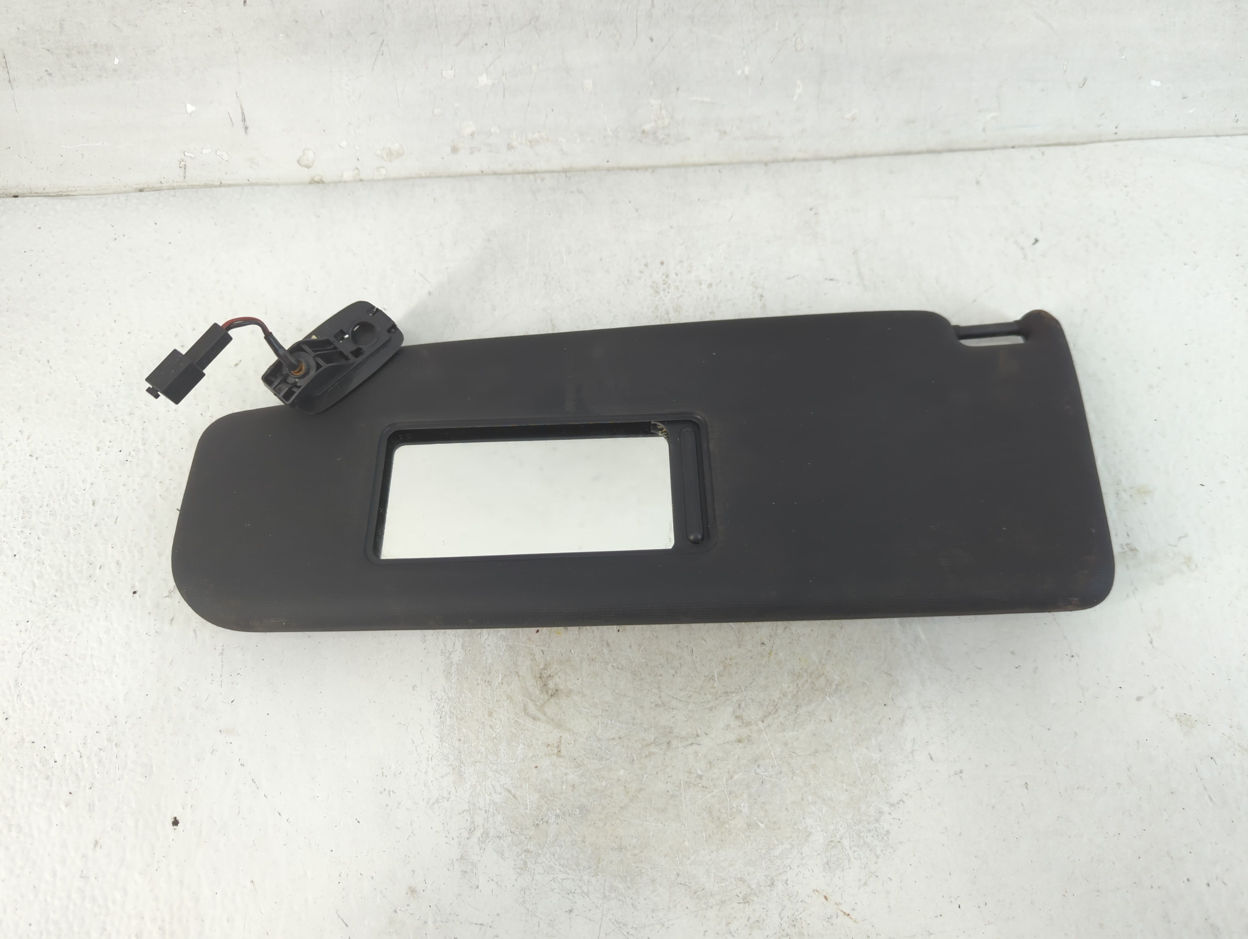 2010-2014 Volkswagen Gti Passenger Sun Visor Mirror Right Sunvisor Black 925164 - Oemusedautoparts1.com
