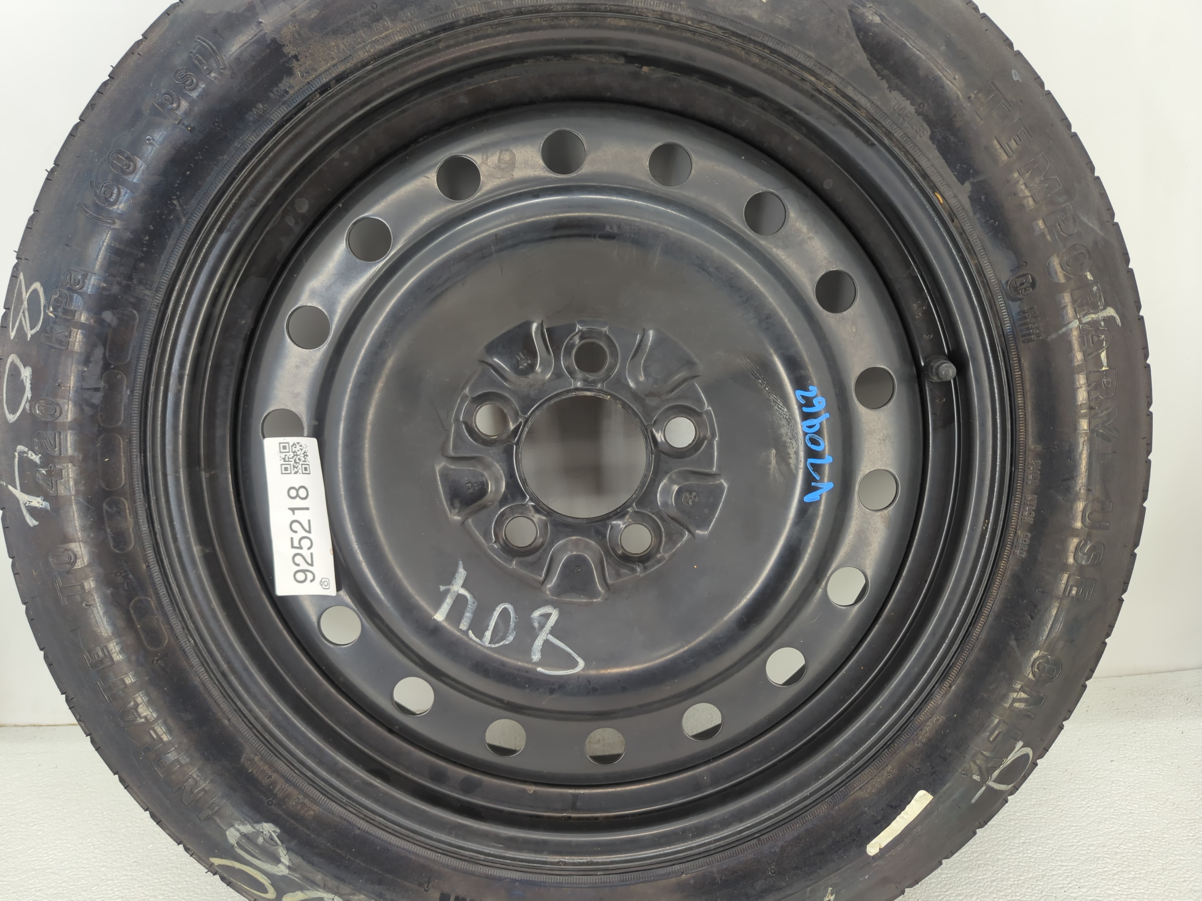 Picture of 2005-2022 Chrysler 300 Spare Donut Tire Wheel Rim Oem 925218