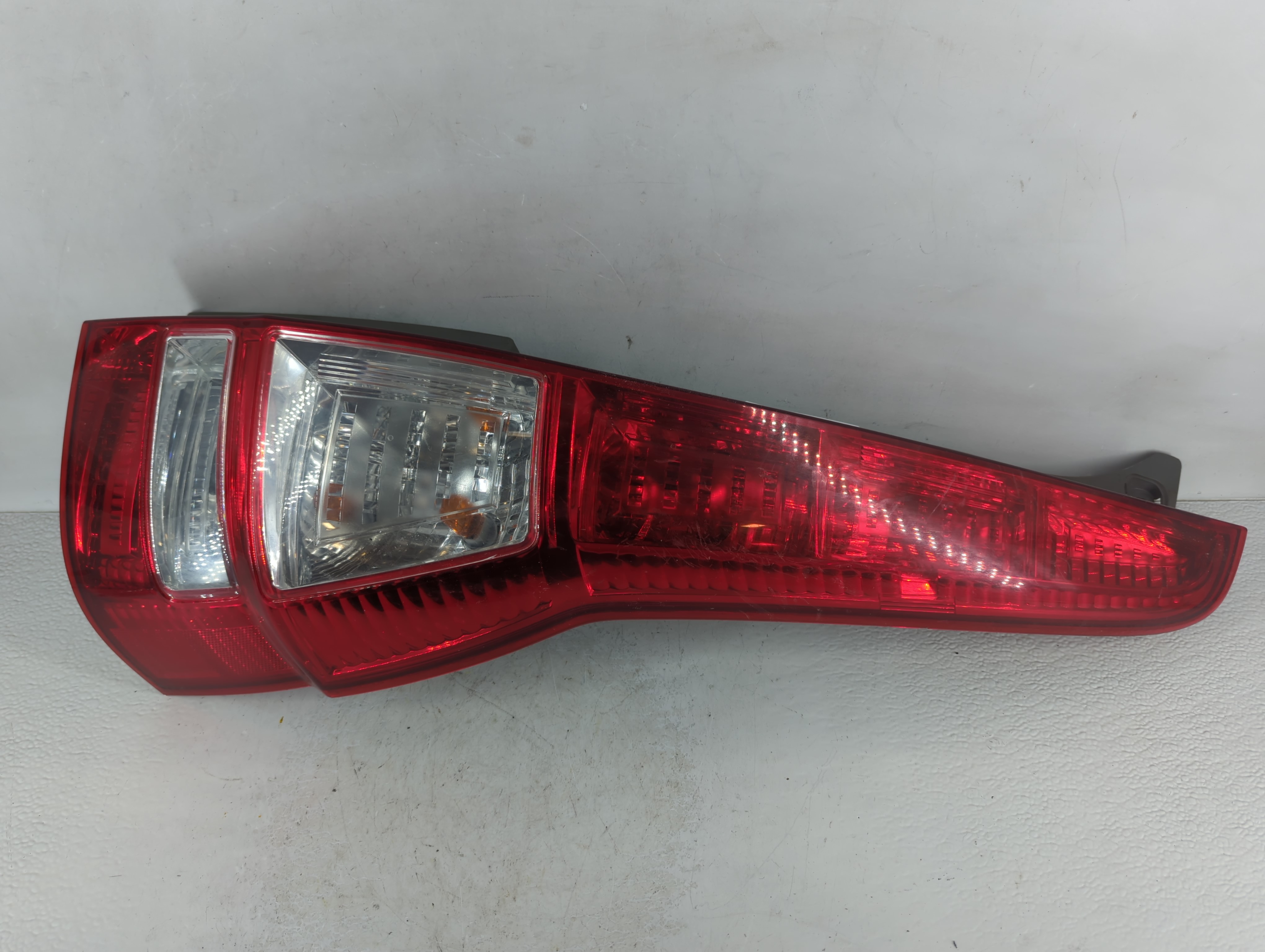 2007-2011 Honda Cr-v Passenger Right Side Tail Light Taillight Oem 925330 - Oemusedautoparts1.com