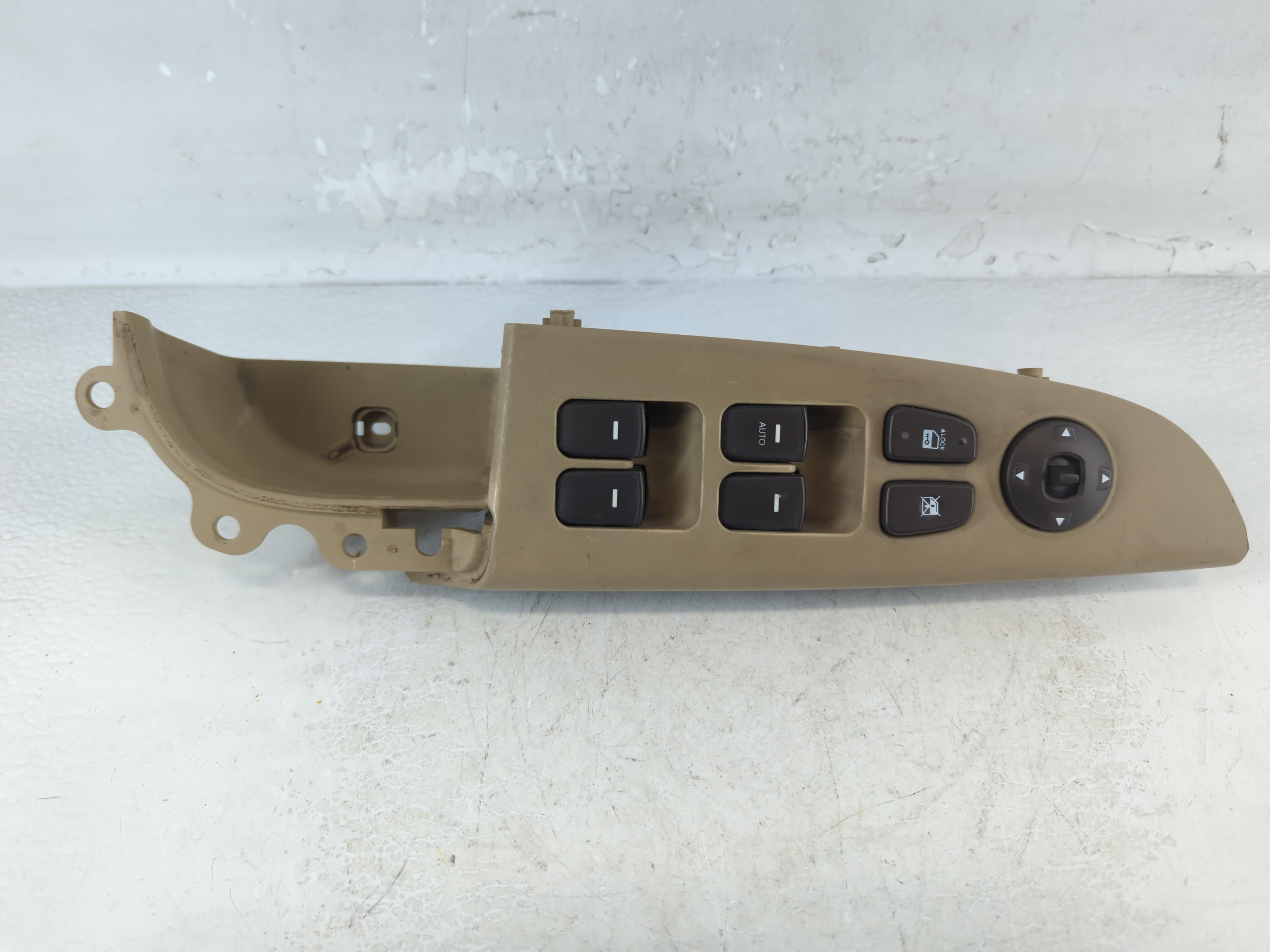 2006-2008 Hyundai Sonata Driver Left Door Master Power Window Switch 925360 - Oemusedautoparts1.com