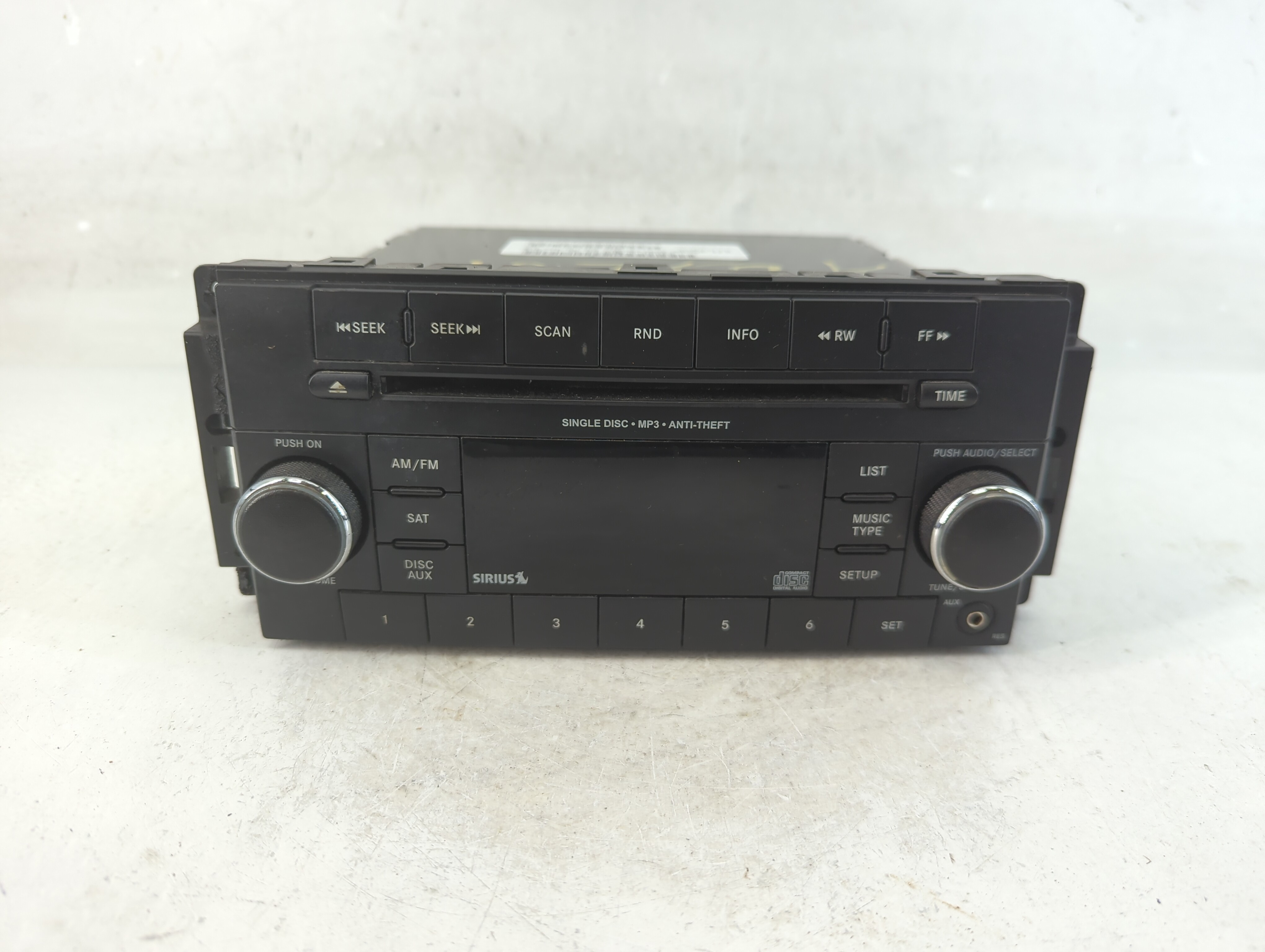 2017-2017 Jeep Cherokee Am Fm Cd Player Radio Receiver 925429 - Oemusedautoparts1.com