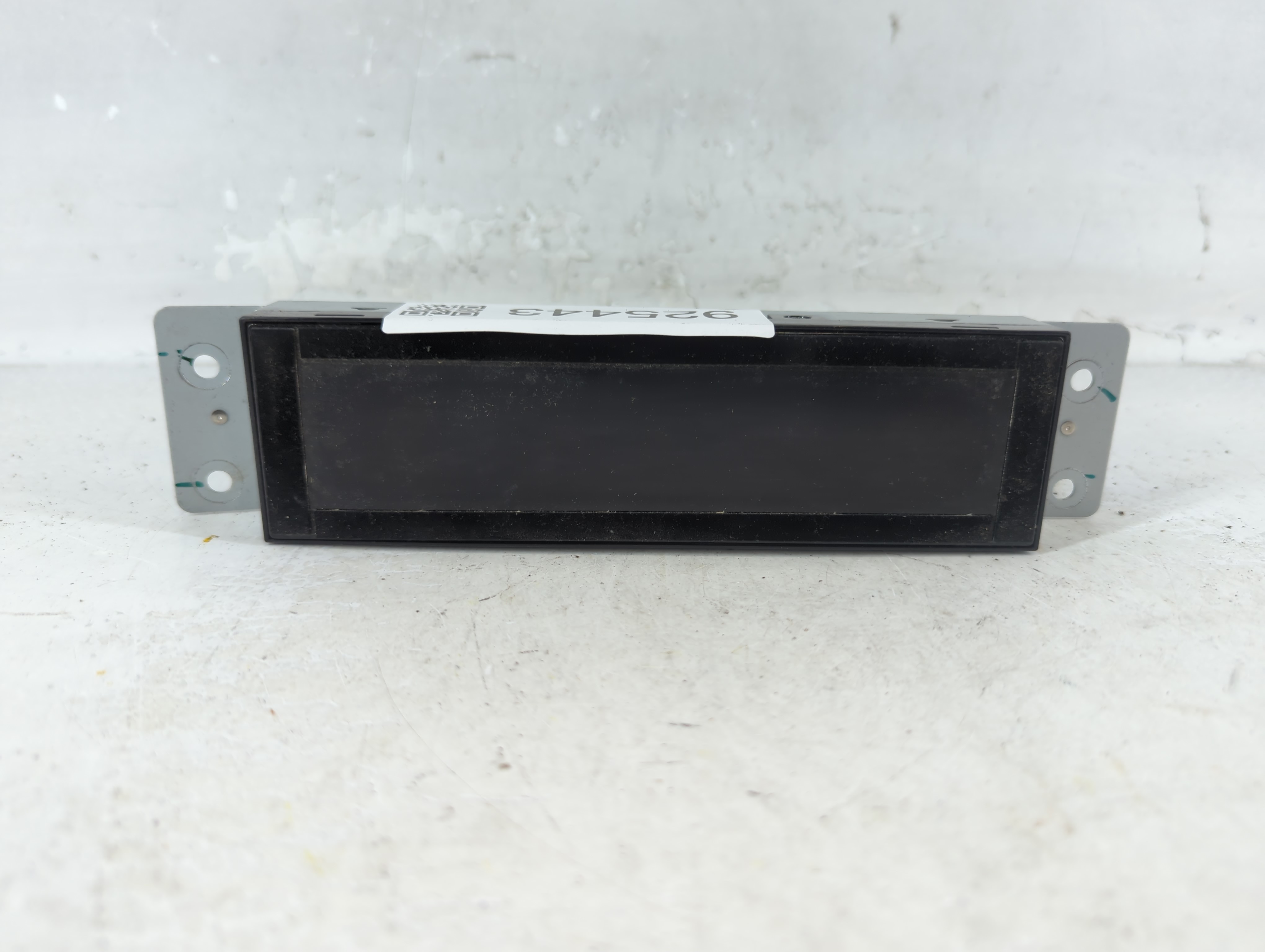 2010-2012 Ford Fusion Information Display Screen 925443 - Oemusedautoparts1.com