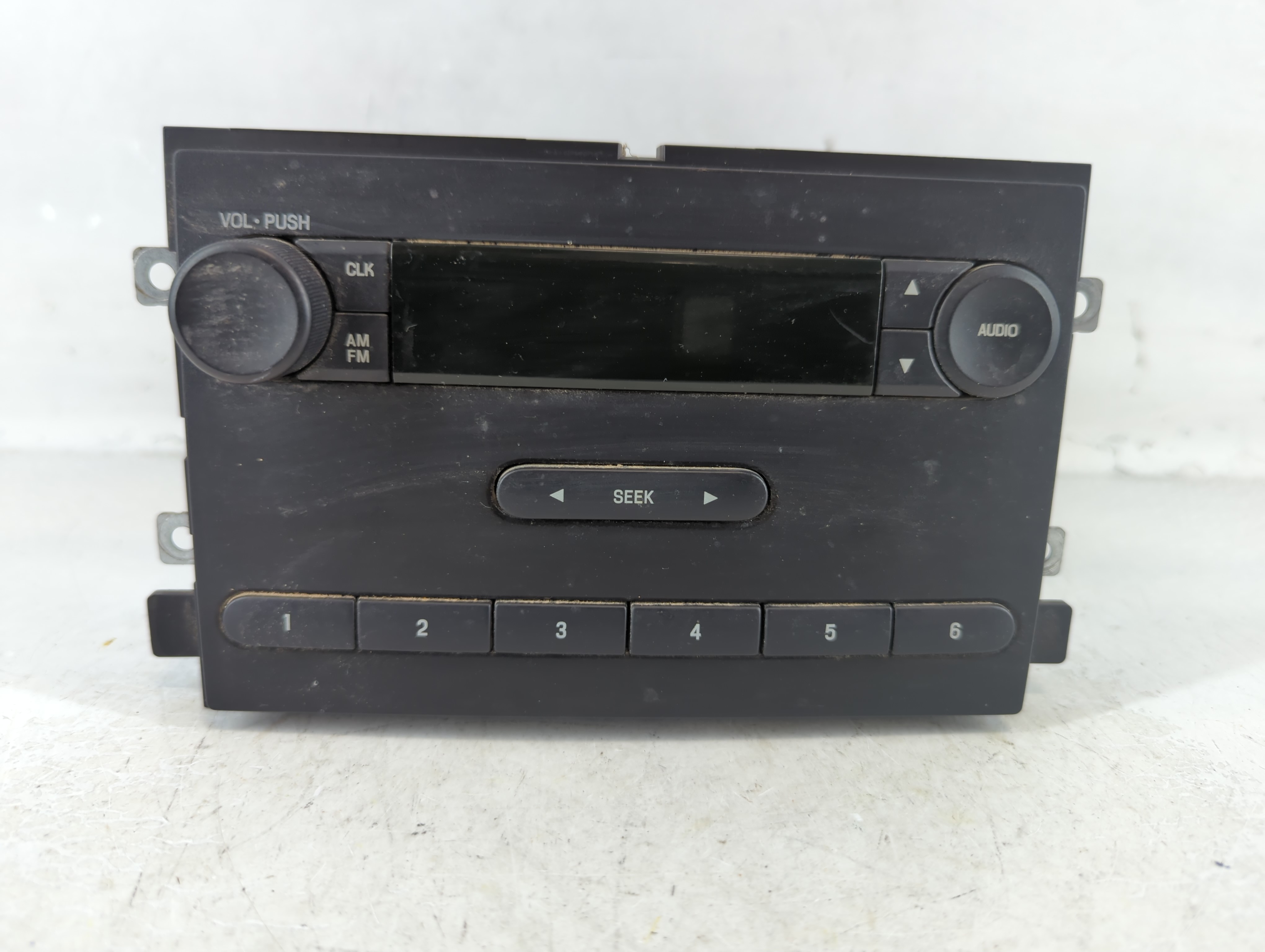 2004-2006 Ford F-150 Am Fm Cd Player Radio Receiver 925484 - Oemusedautoparts1.com