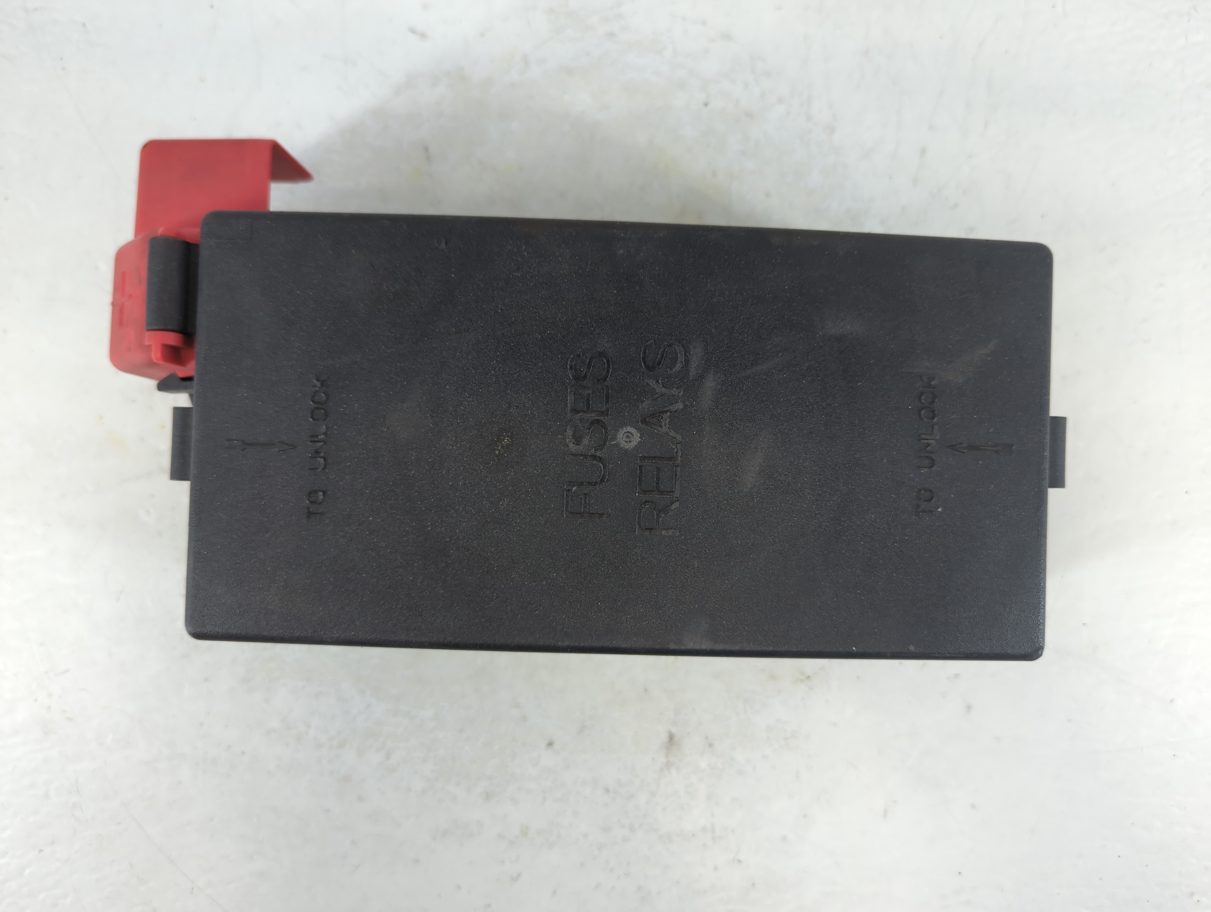 2000-2000 Pontiac Bonneville Fusebox Fuse Box Relay Module 15328859 925503 - Oemusedautoparts1.com
