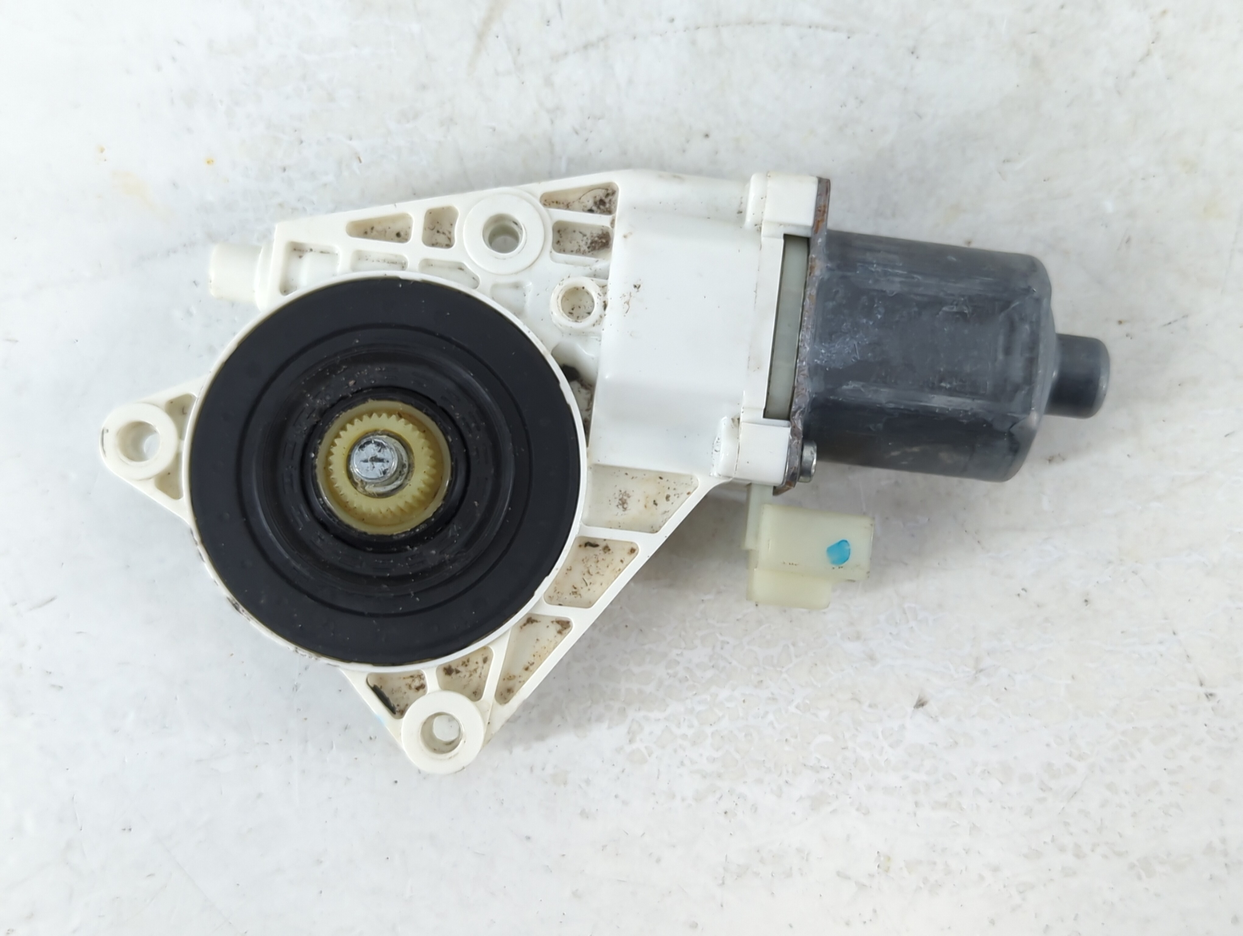 2006-2012 Ford Fusion Driver Rear Left Power Window Motor 925536 - Oemusedautoparts1.com
