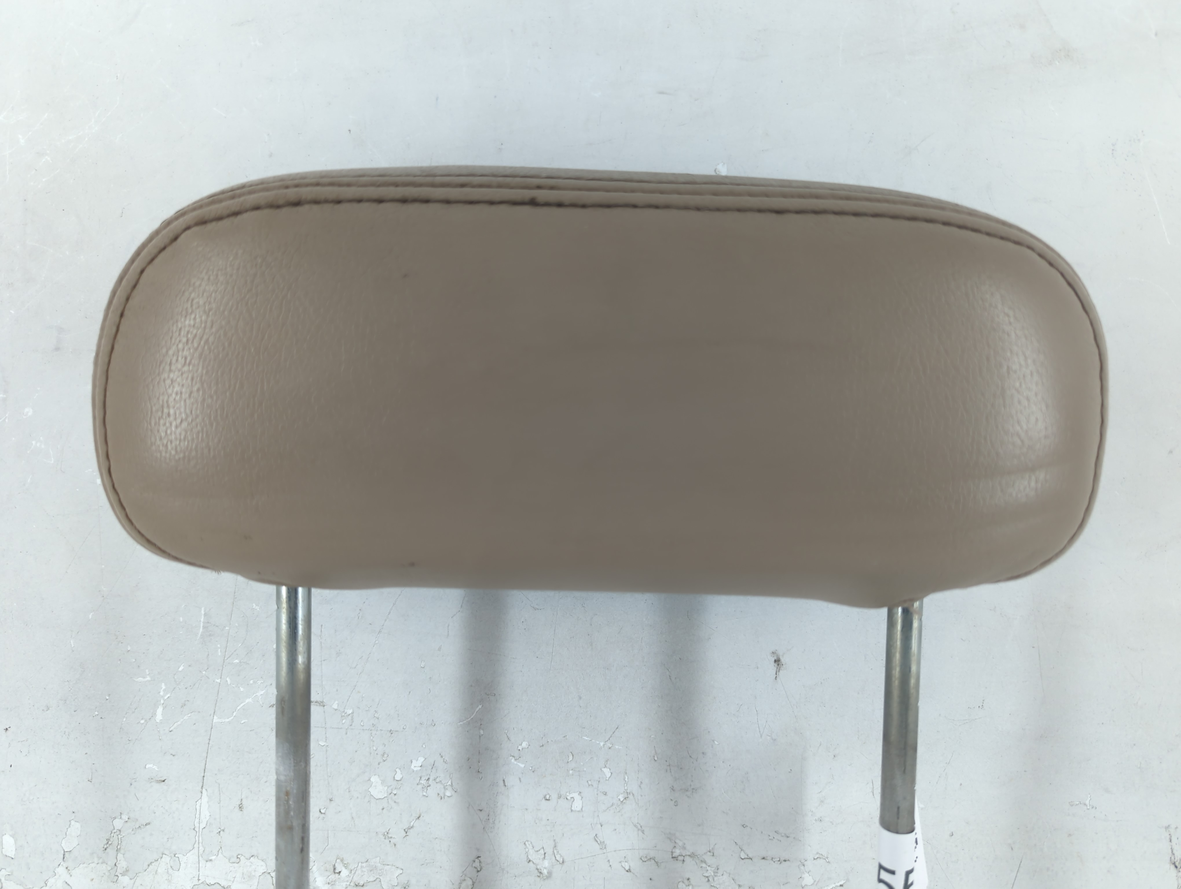 2000 Ford Excursion Headrest Head Rest Rear Center Seat Tan 925559 - Oemusedautoparts1.com