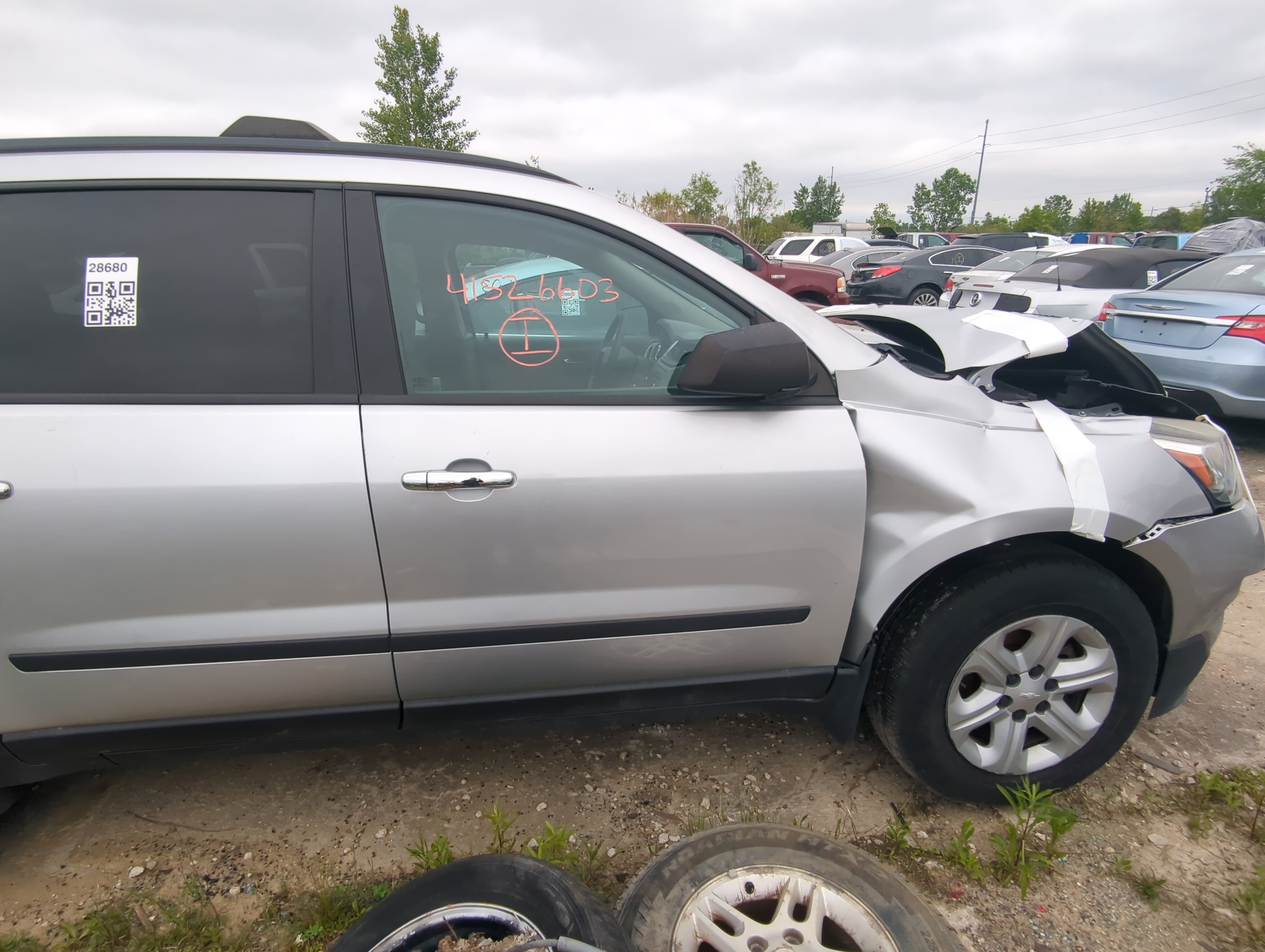 Picture of Chevrolet Traverse Passenger Front Door Oem 926008
