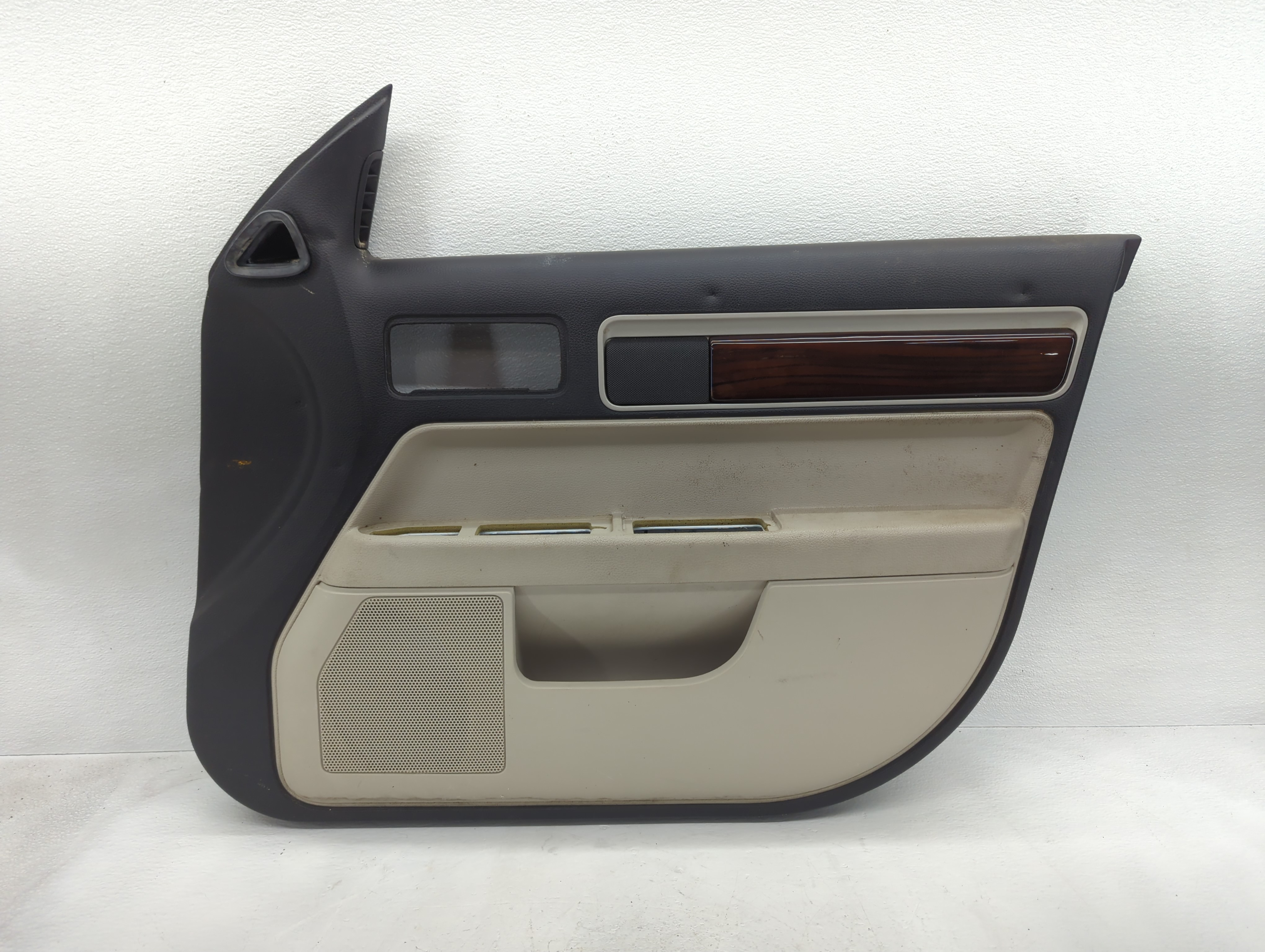 2007 Lincoln Mkz Front Right Passenger Interior Door Panel Trim 926915 - Oemusedautoparts1.com