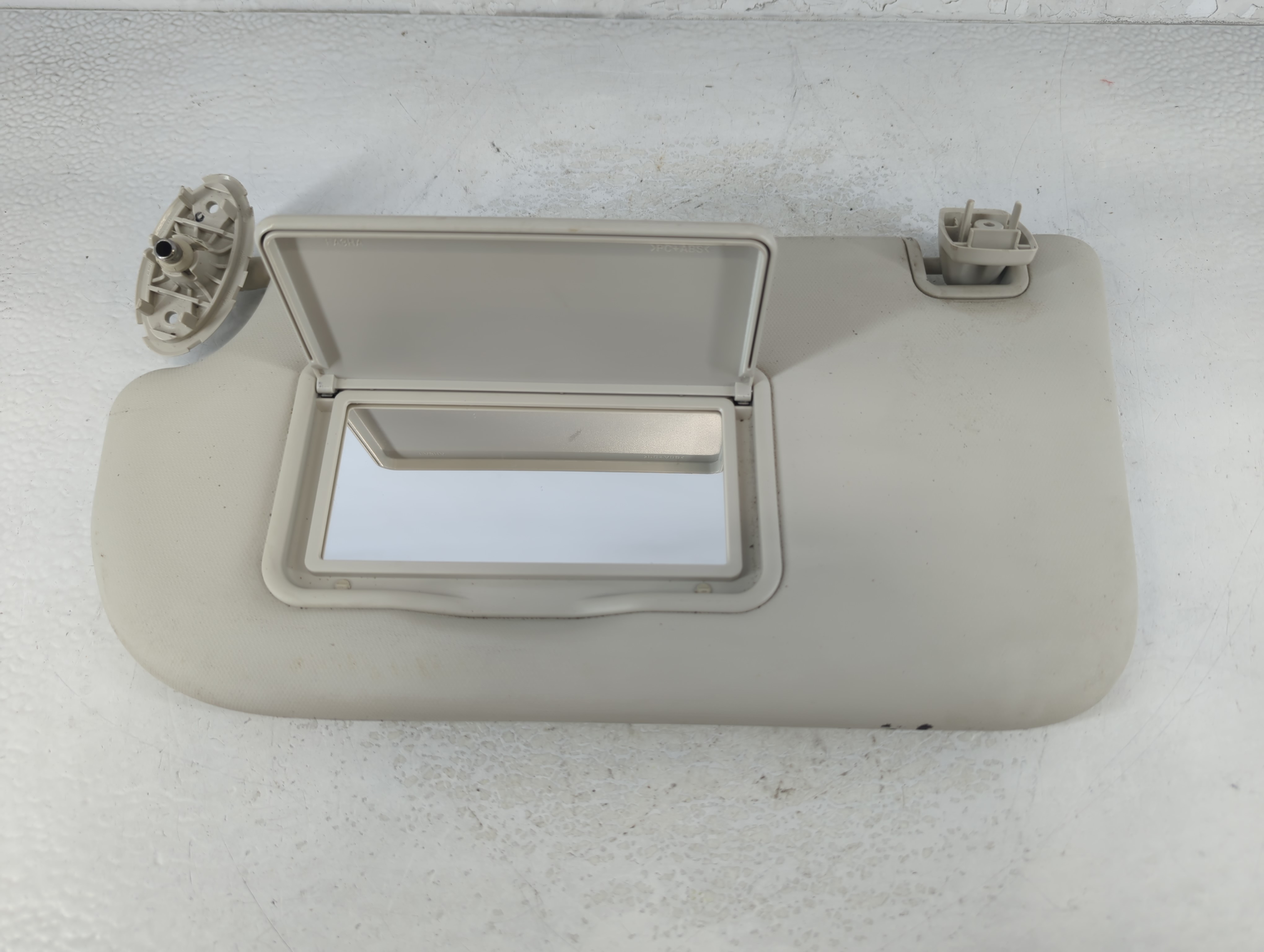 2013-2019 Ford Escape Driver Sun Visor Mirror Left Sunvisor Grey 926973 - Oemusedautoparts1.com