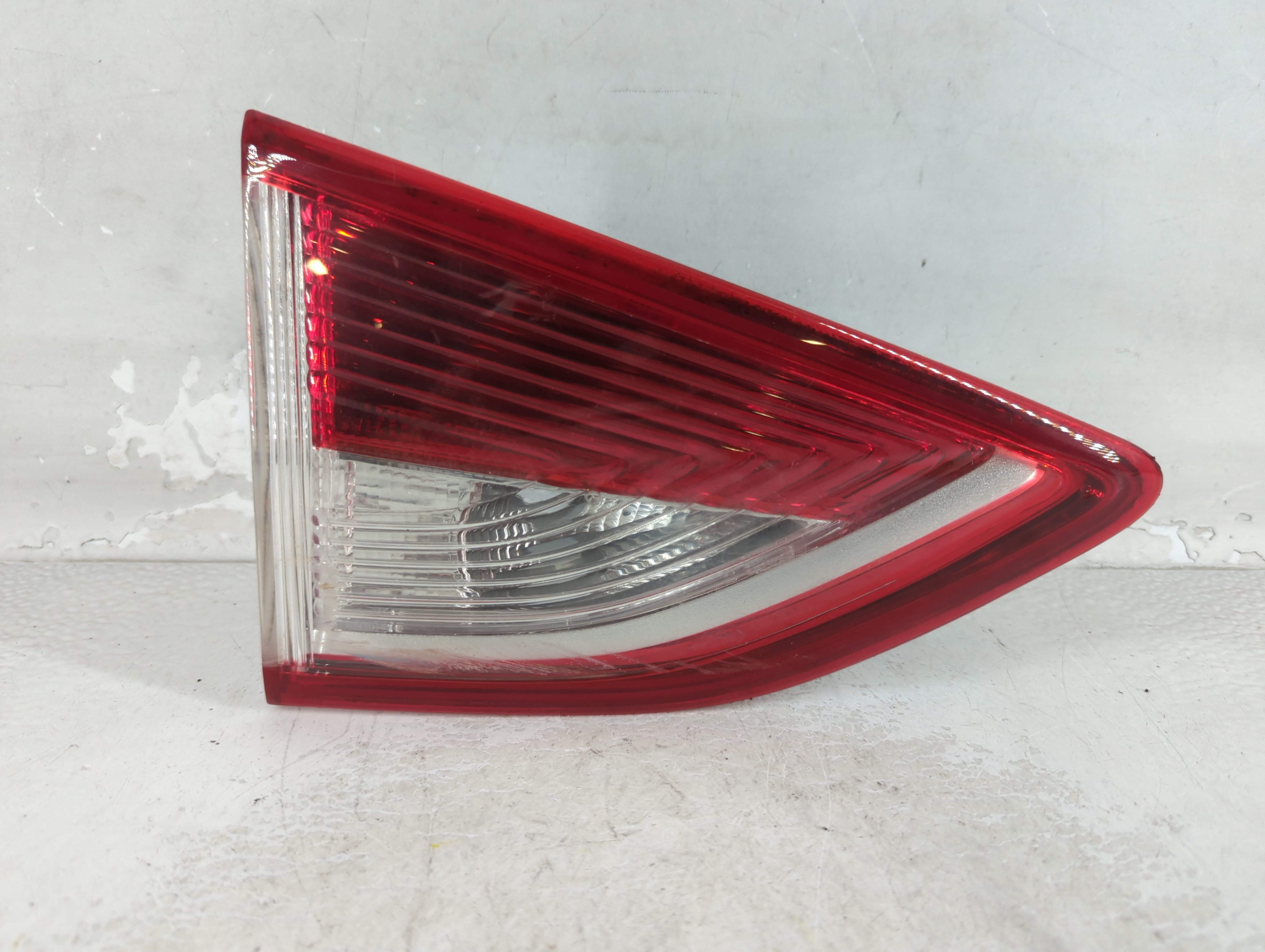2013-2016 Ford Escape Driver Left Side Tail Light Taillight Oem 926974 - Oemusedautoparts1.com