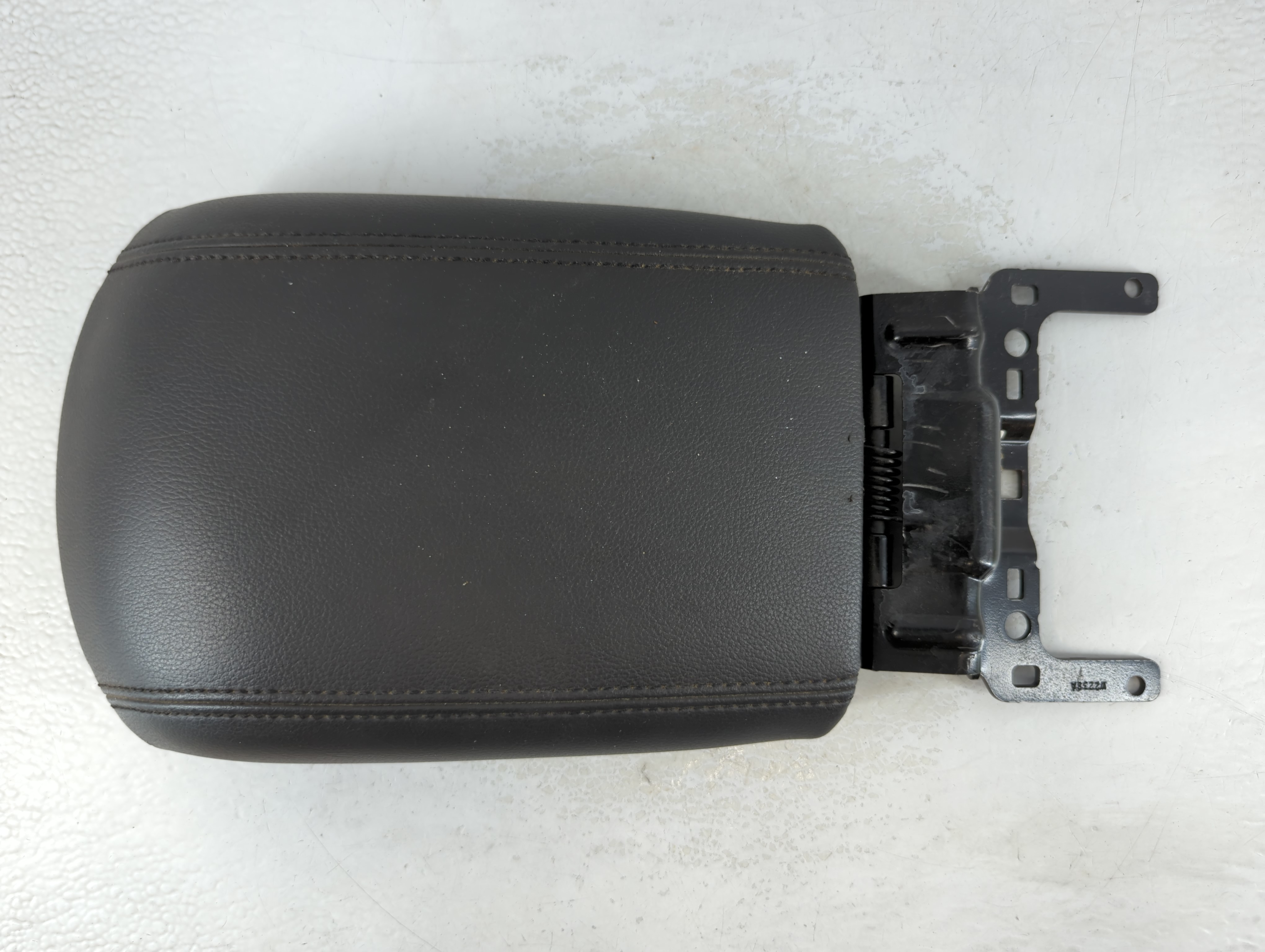 2013-2014 Ford Escape Center Console Armrest Cover Lid 926975 - Oemusedautoparts1.com